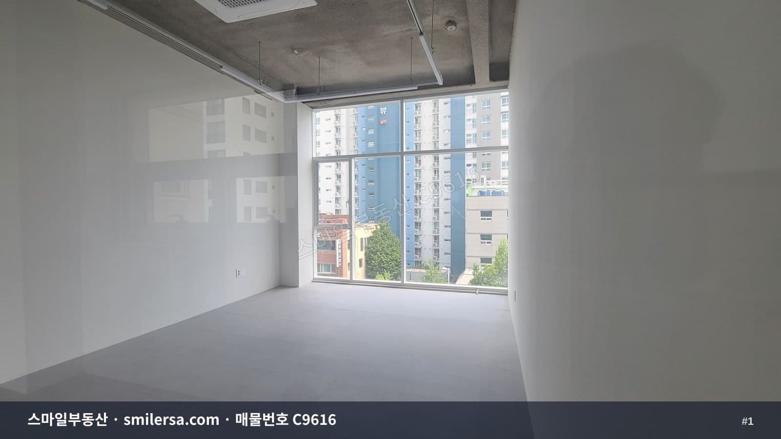 부산광역시 수영구 남천동 사무실 내부 사진 C9616