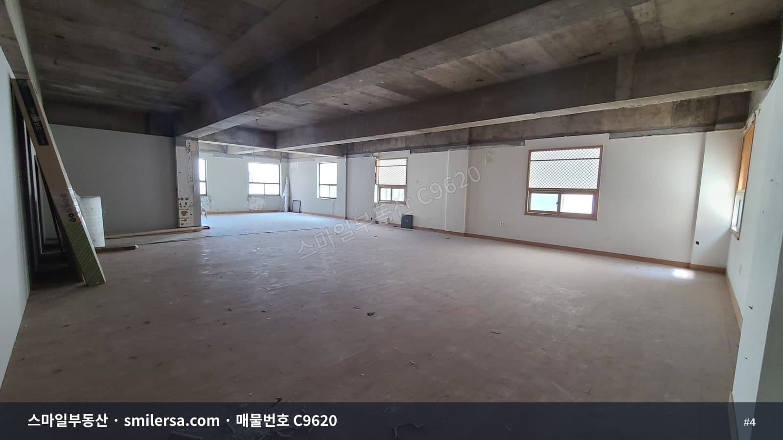 수영구청 인근 3층 사무실, 전용 35평 권리금 없이 시작 썸네일 4