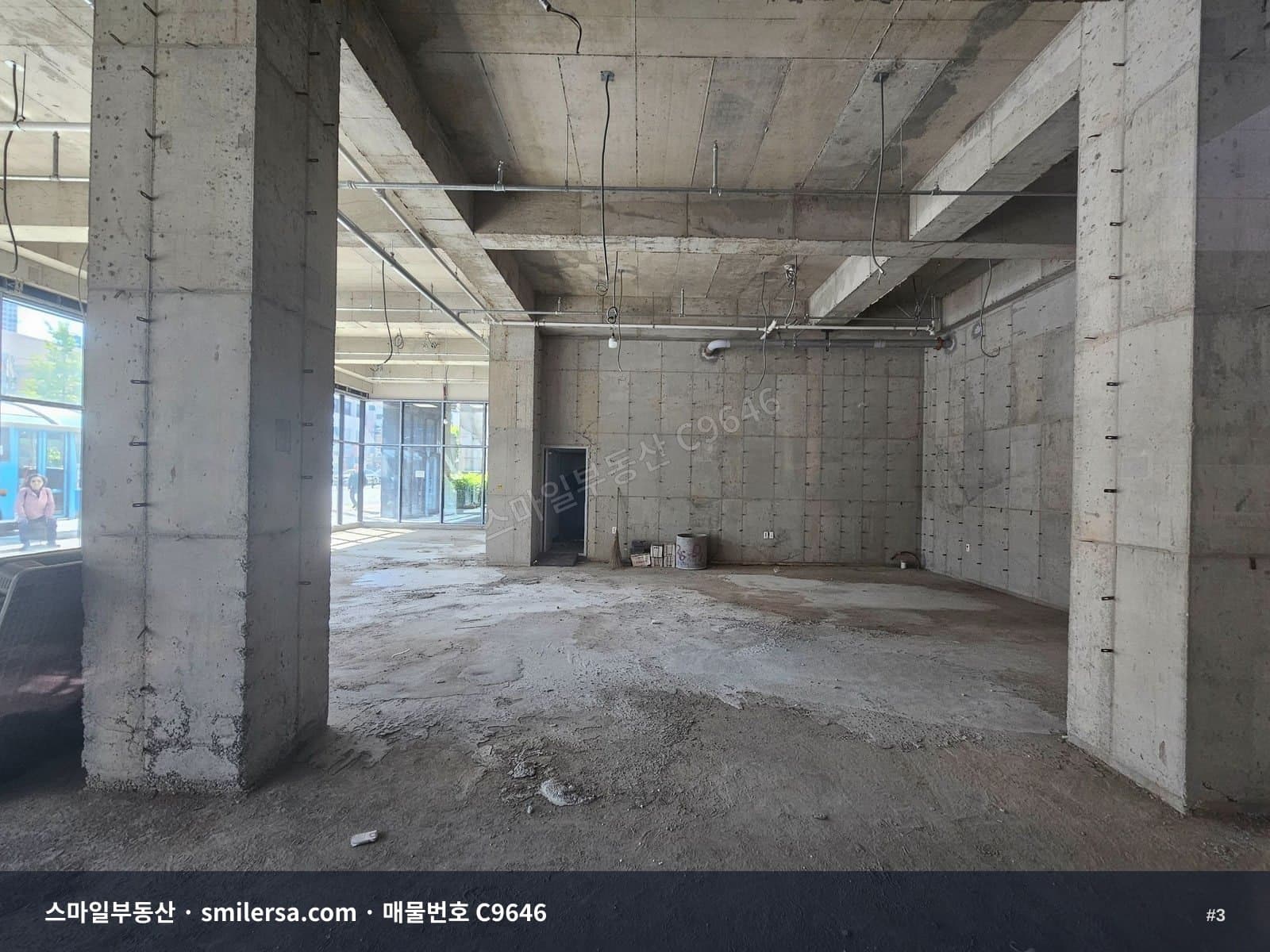수영로터리 인근 신축 1층상가, 49평 무권리 매물 썸네일 3