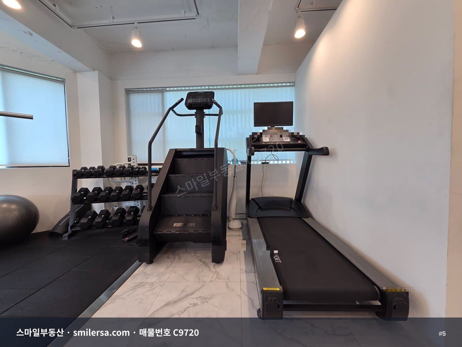 문현동 금융센터 입구 3층 상가, PT샵 추천 자리 썸네일 5