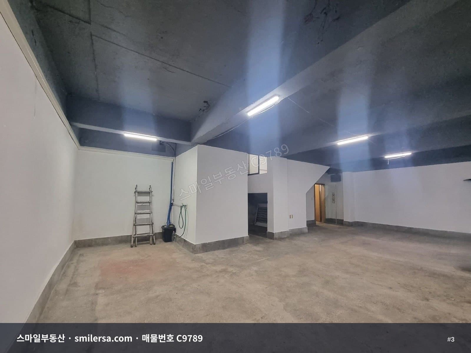 전포사잇길 대로변 지하 1층, 유동인구 많은 22평 무권리 매장 썸네일 3