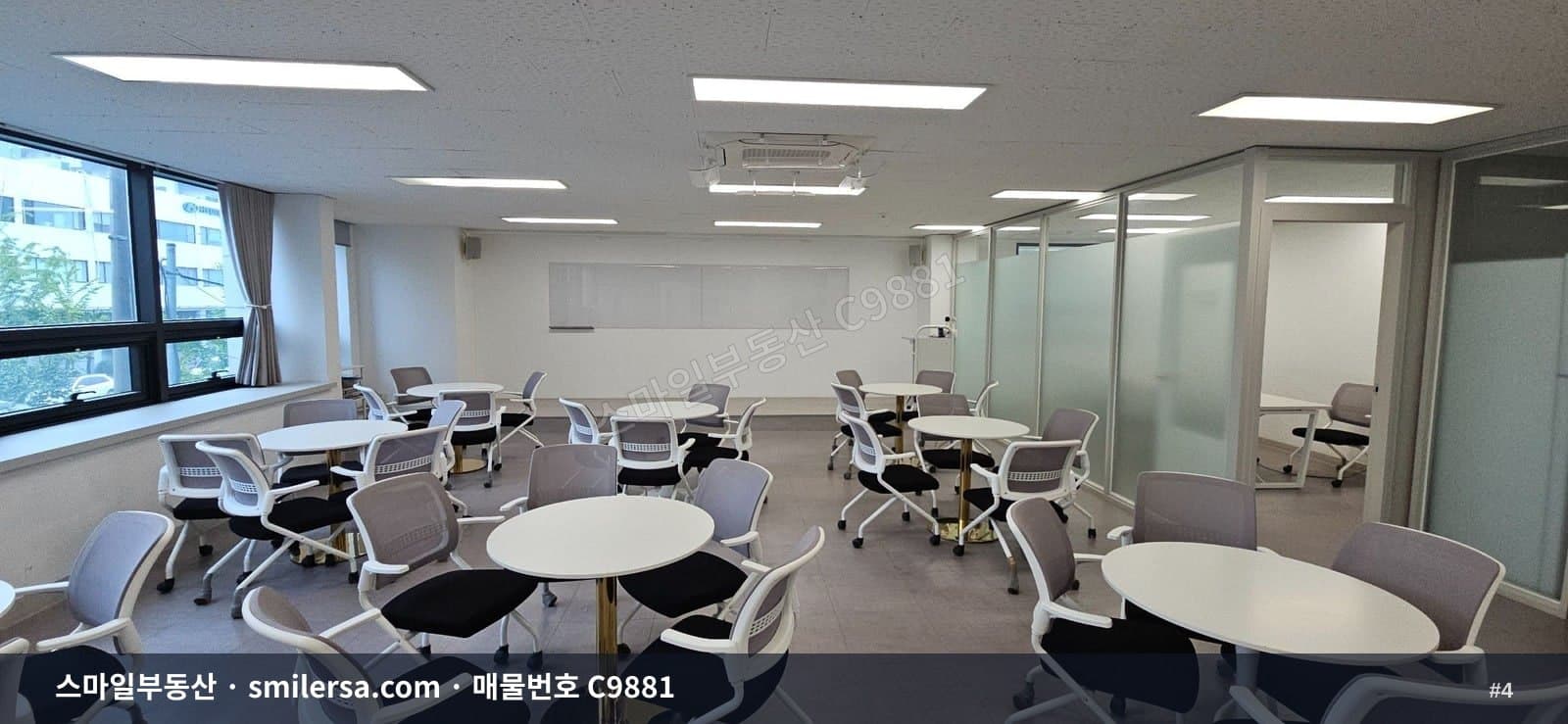 교대역 인근 룸구분 깔끔한 사무실 썸네일 4