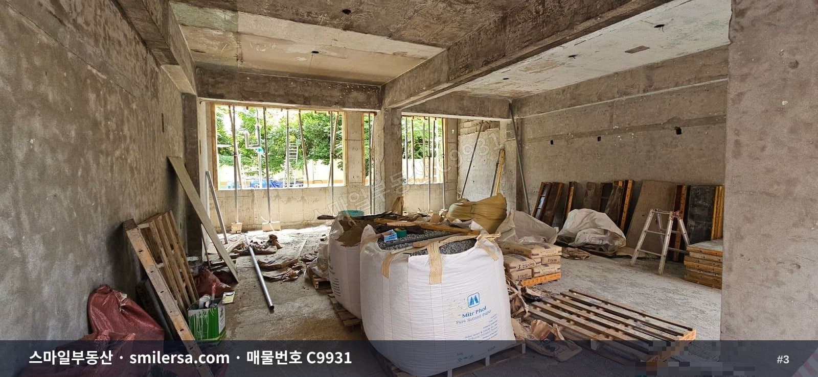 중앙동4가 1층 가시성 좋은 무권리 상가 썸네일 3