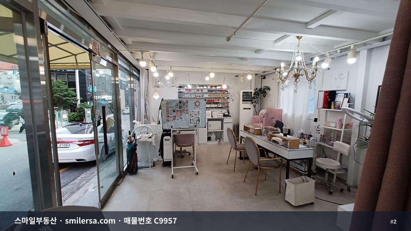 양정 도로변 인테리어 완비된 1층 상가 썸네일 2