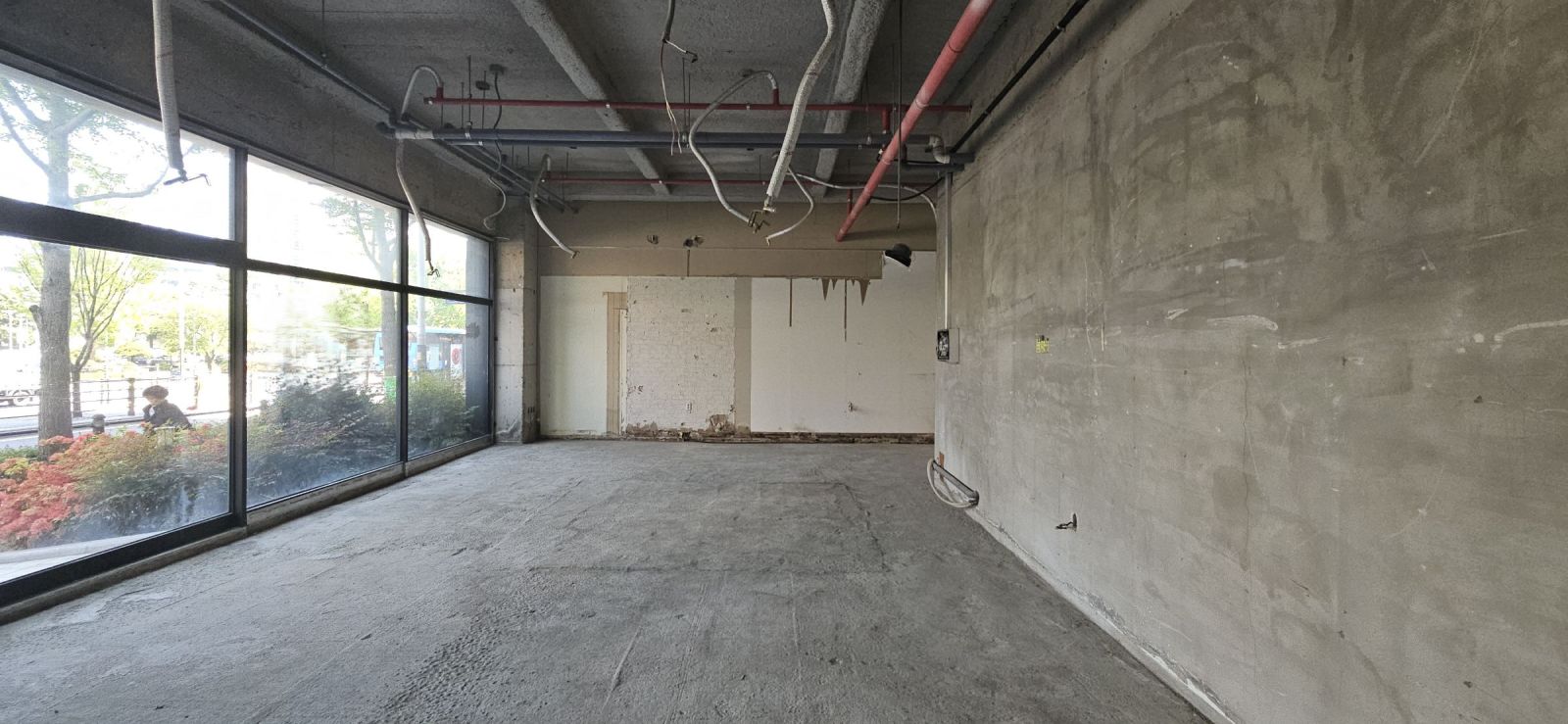 부산광역시 동래구 명륜동 상가 - 1