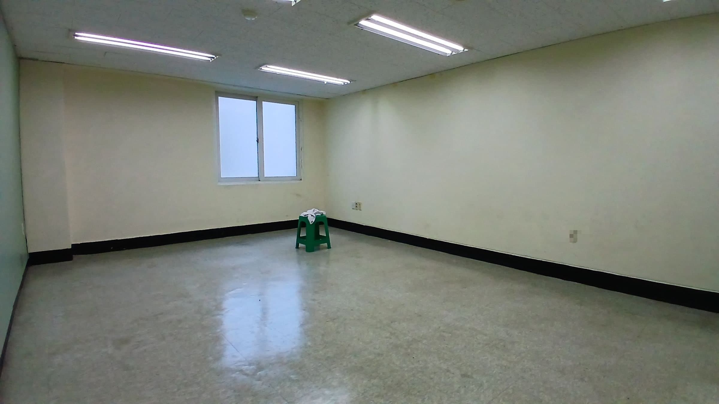 부산광역시 부산진구 부전동 상가 - 1
