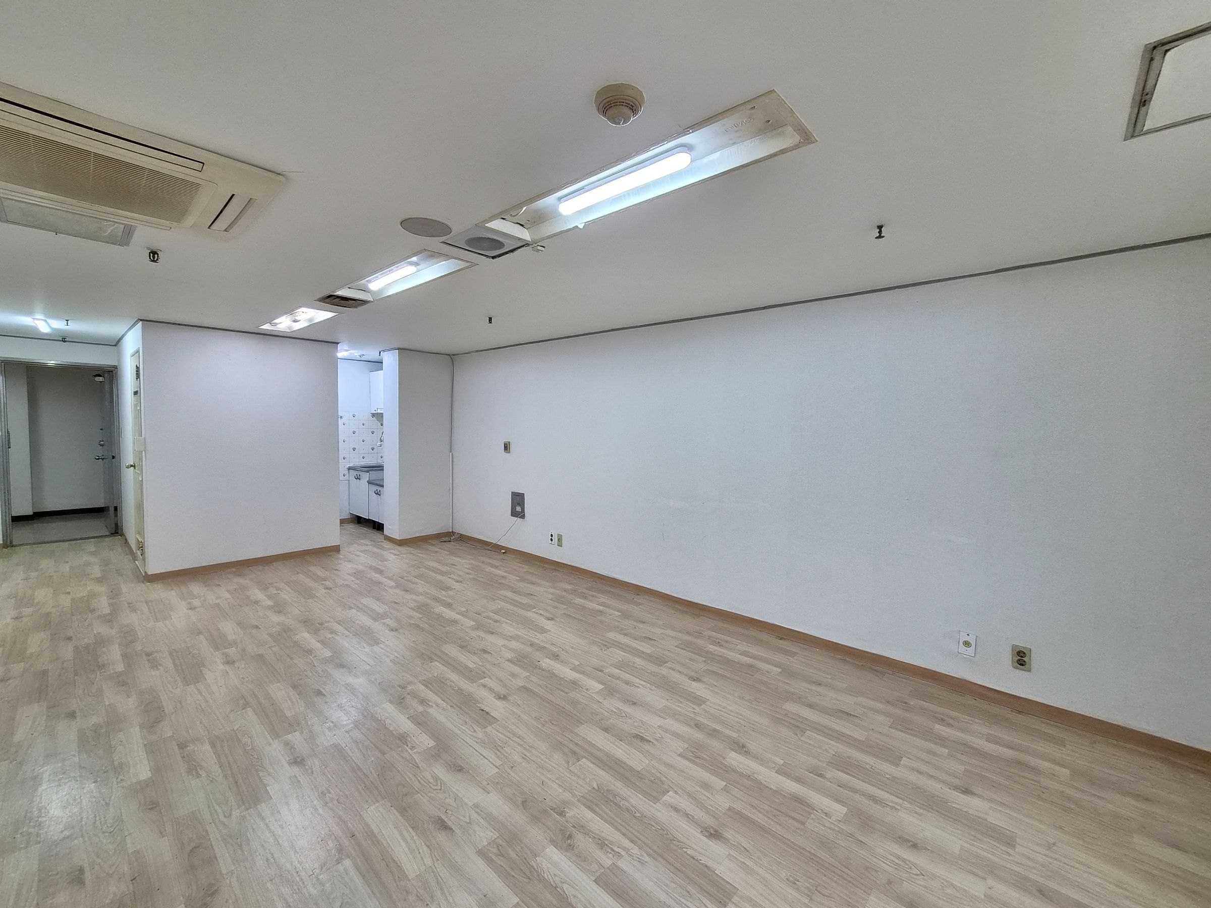 부산광역시 연제구 연산동 사무실 썸네일 4