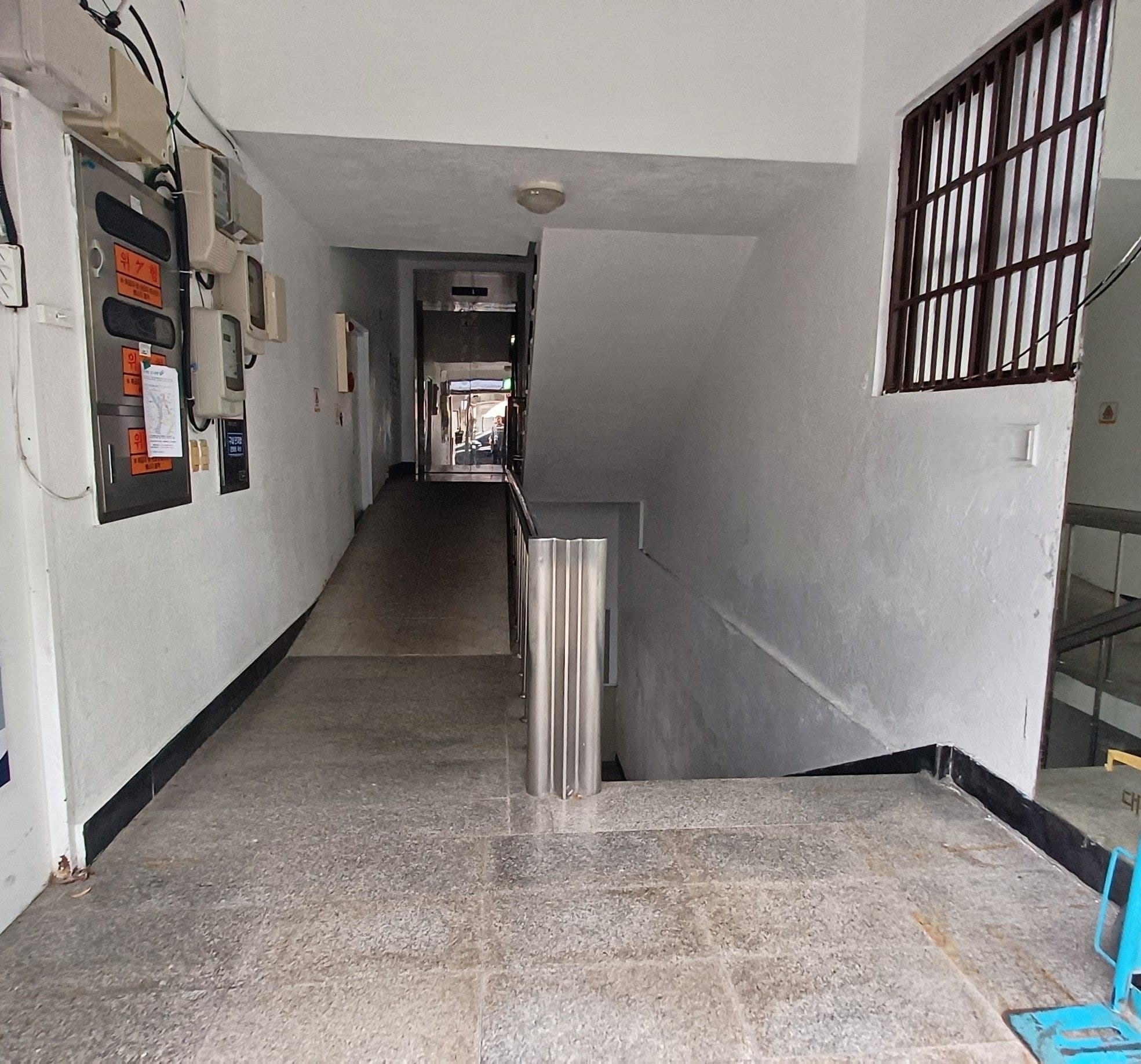부산광역시 동구 범일동 사무실 썸네일 10