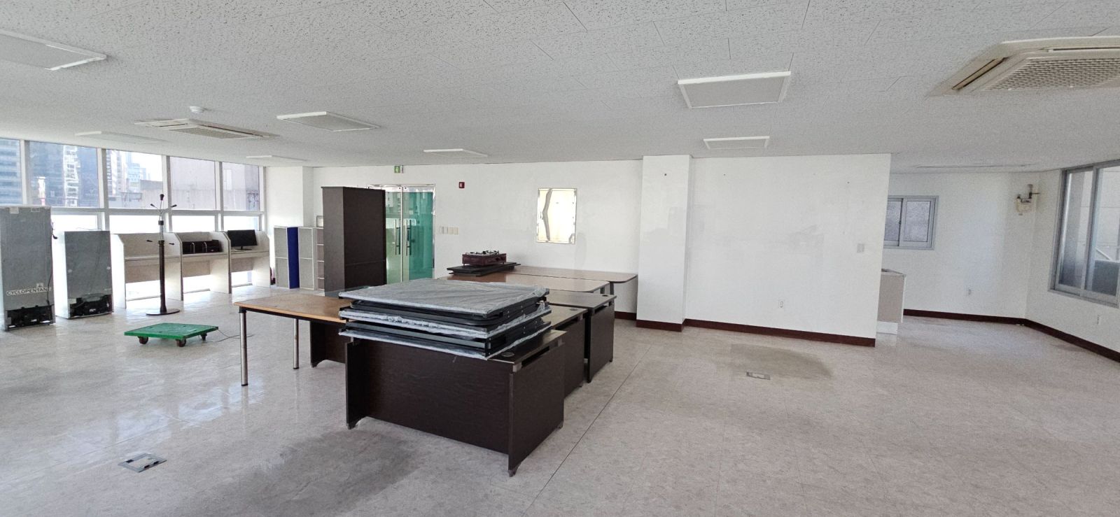 부산광역시 연제구 연산동 사무실 썸네일 6