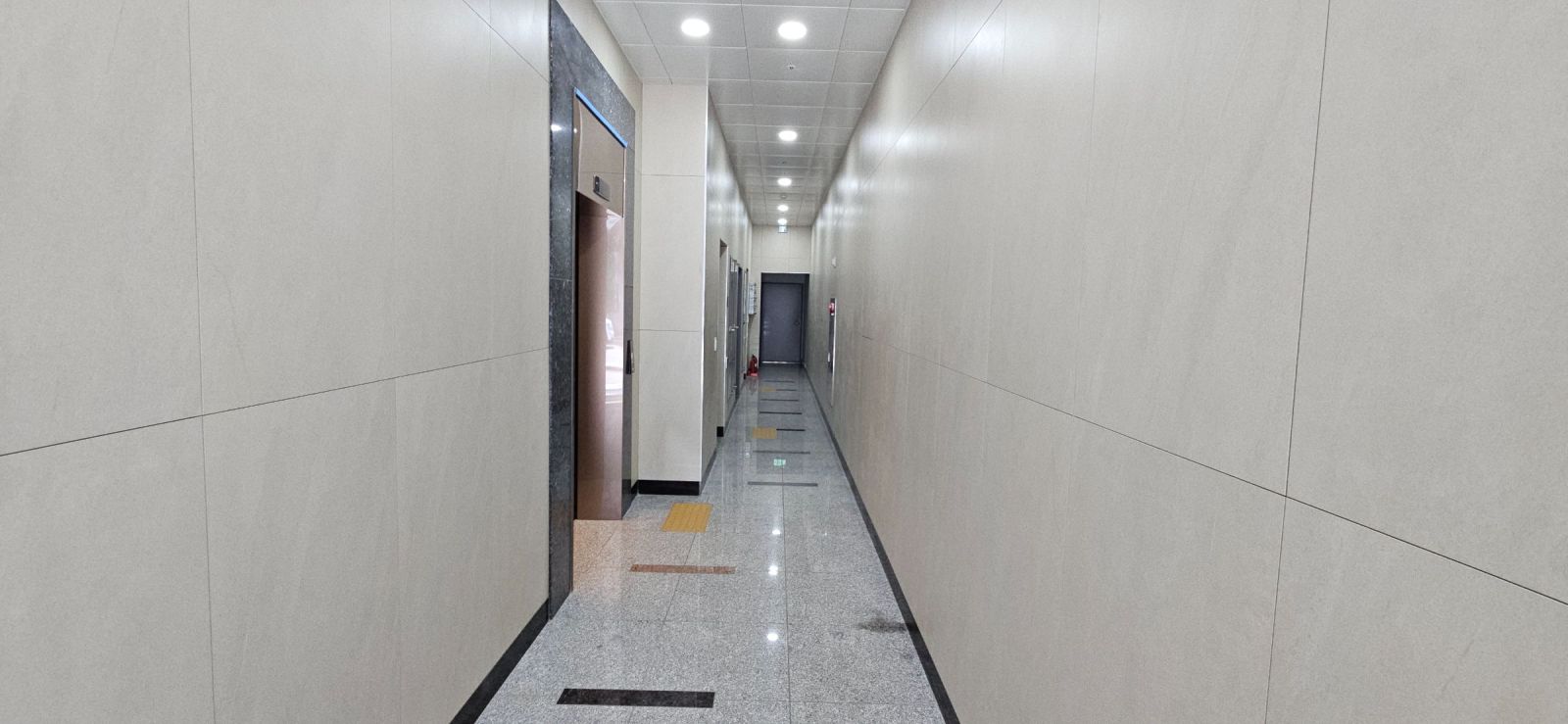 부산광역시 금정구 장전동 상가 썸네일 7