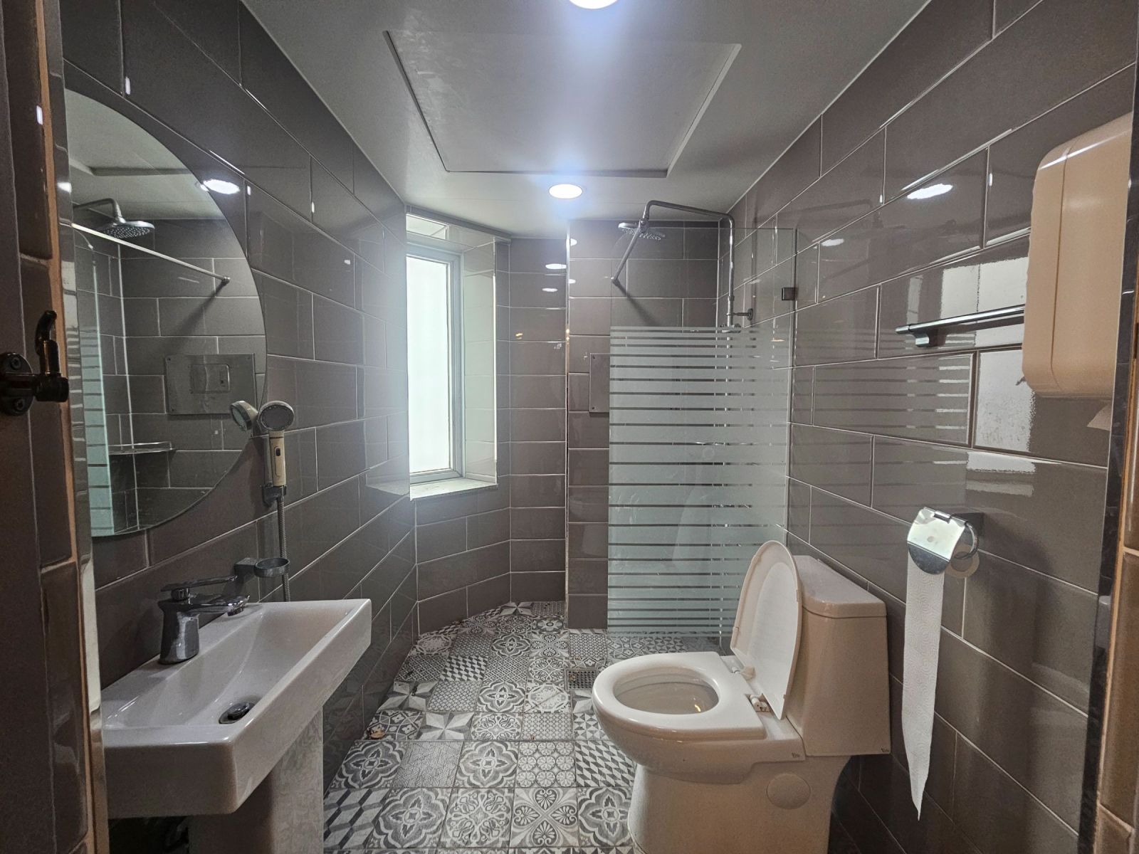 부산광역시 연제구 연산동 상가 썸네일 11