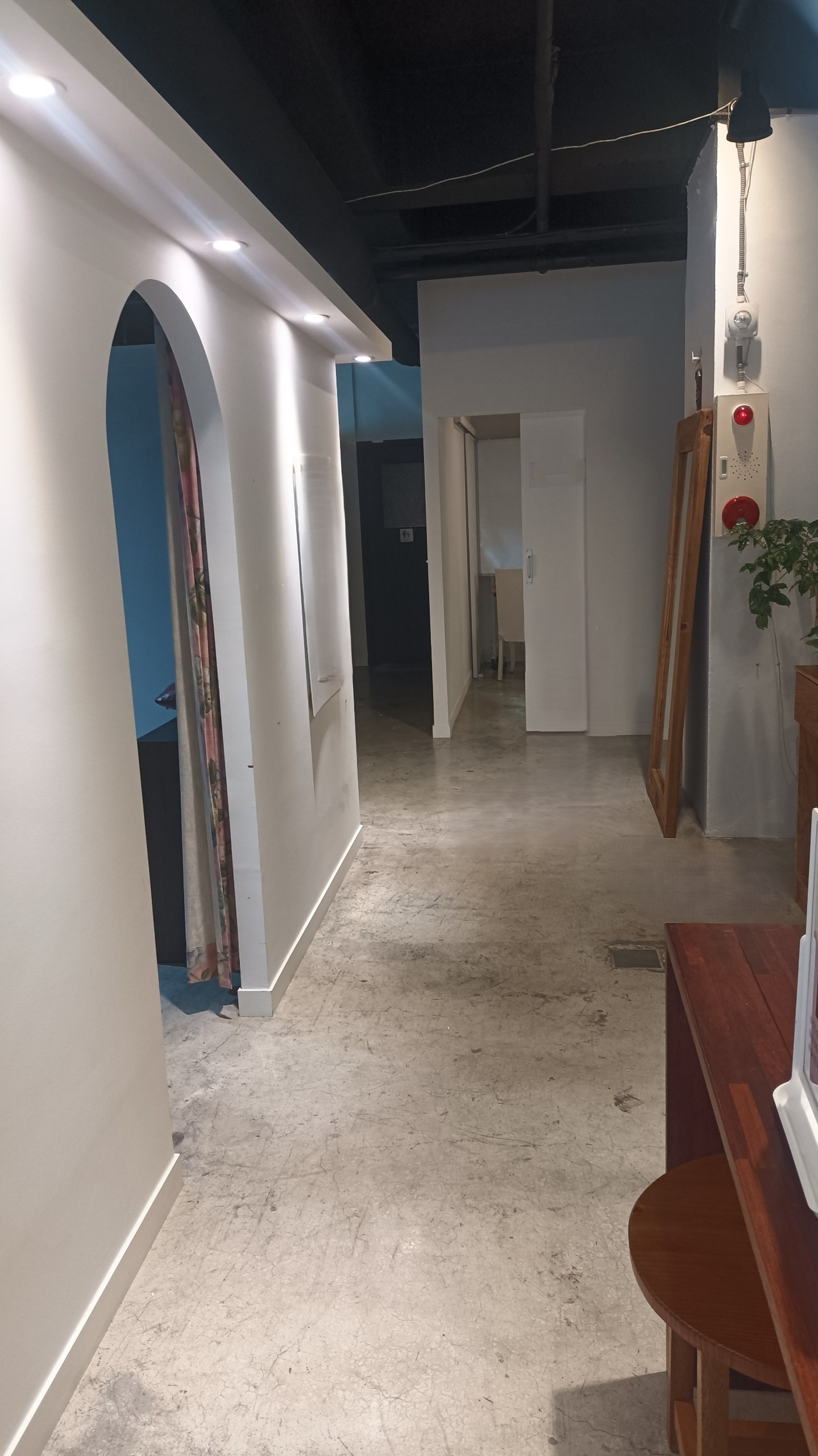 부산광역시 남구 대연동 상가 - 1