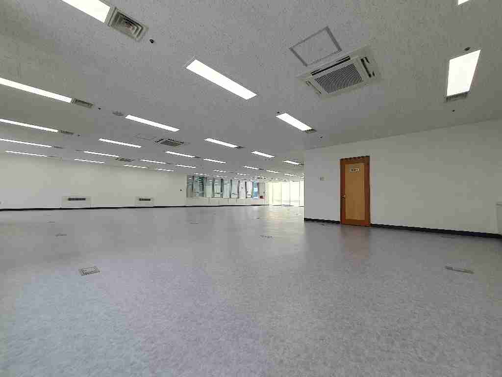 부산광역시 연제구 연산동 사무실 썸네일 3