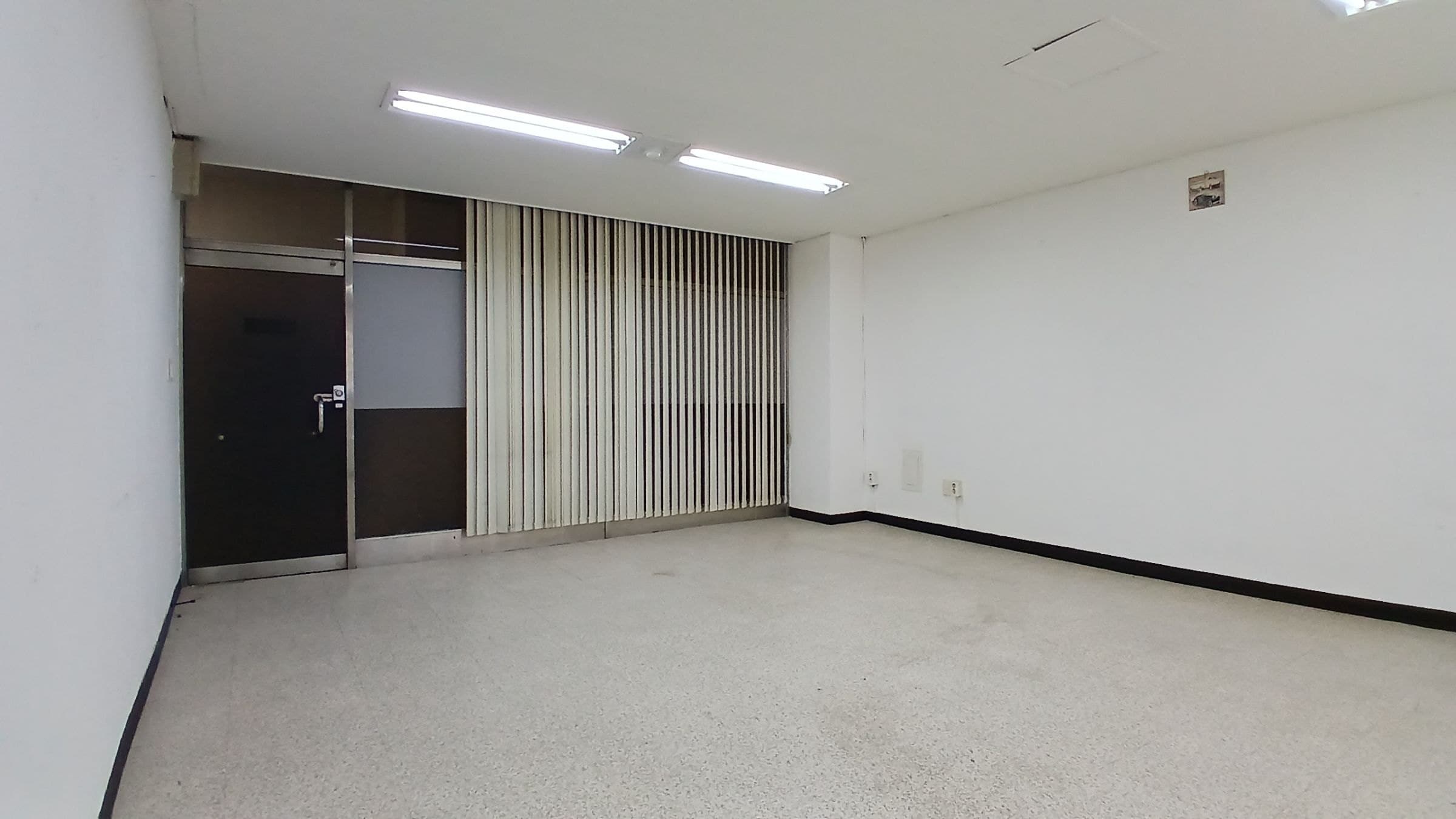부산광역시 동구 범일동 상가 - 1