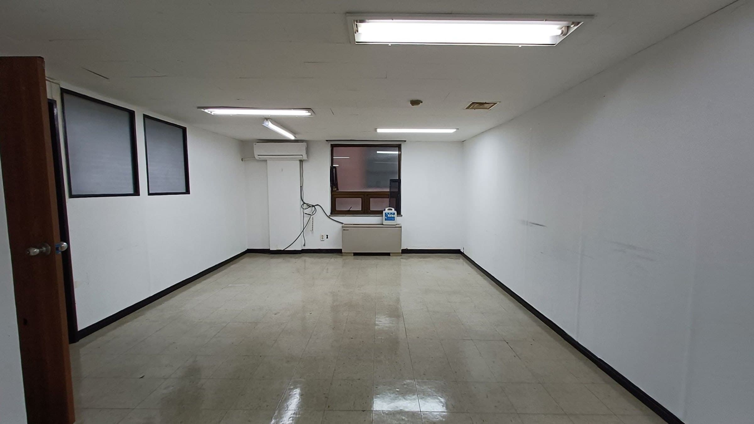 부산광역시 동구 초량동 사무실 - 1