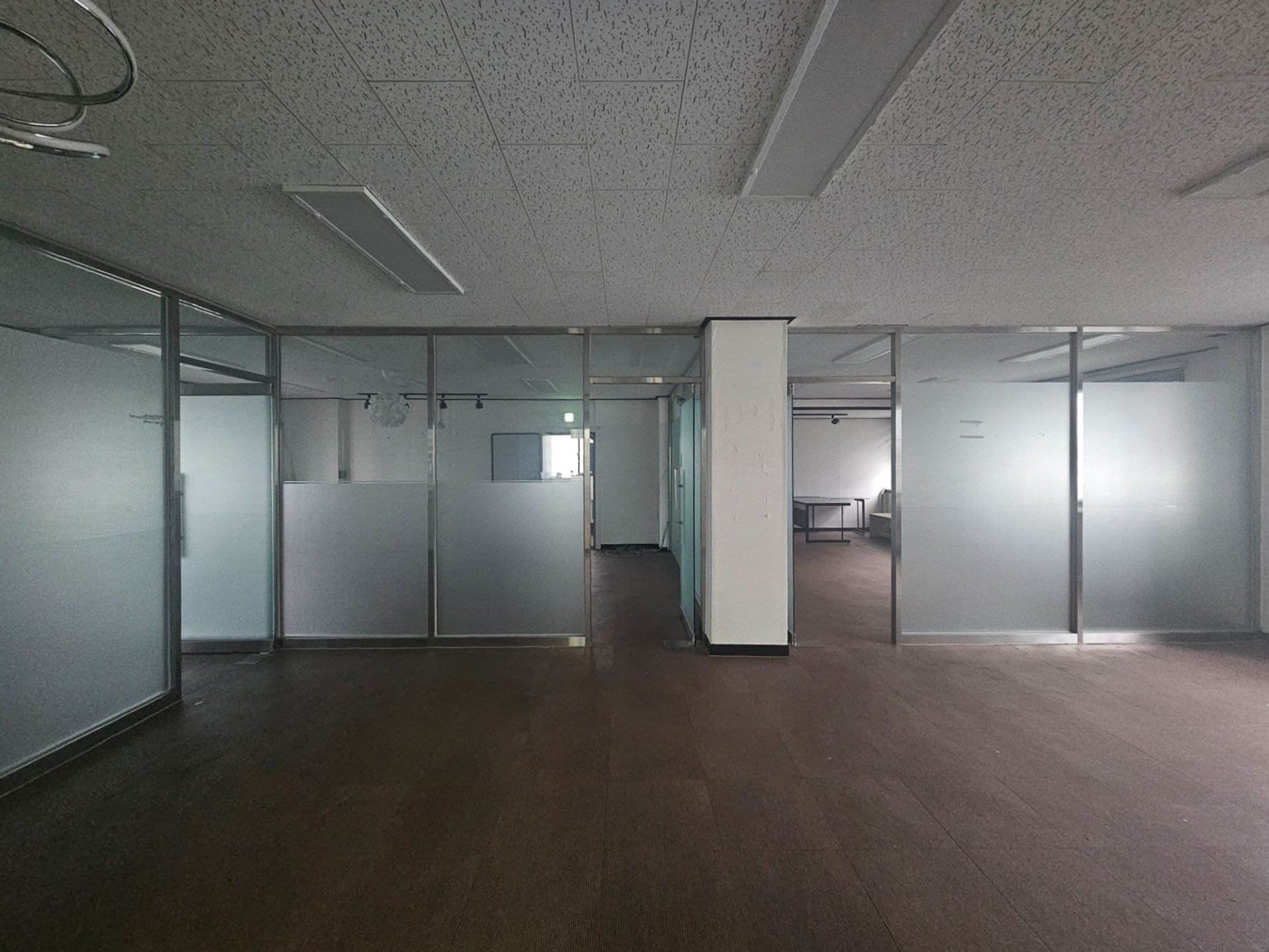 부산광역시 동구 초량동 상가 - 1