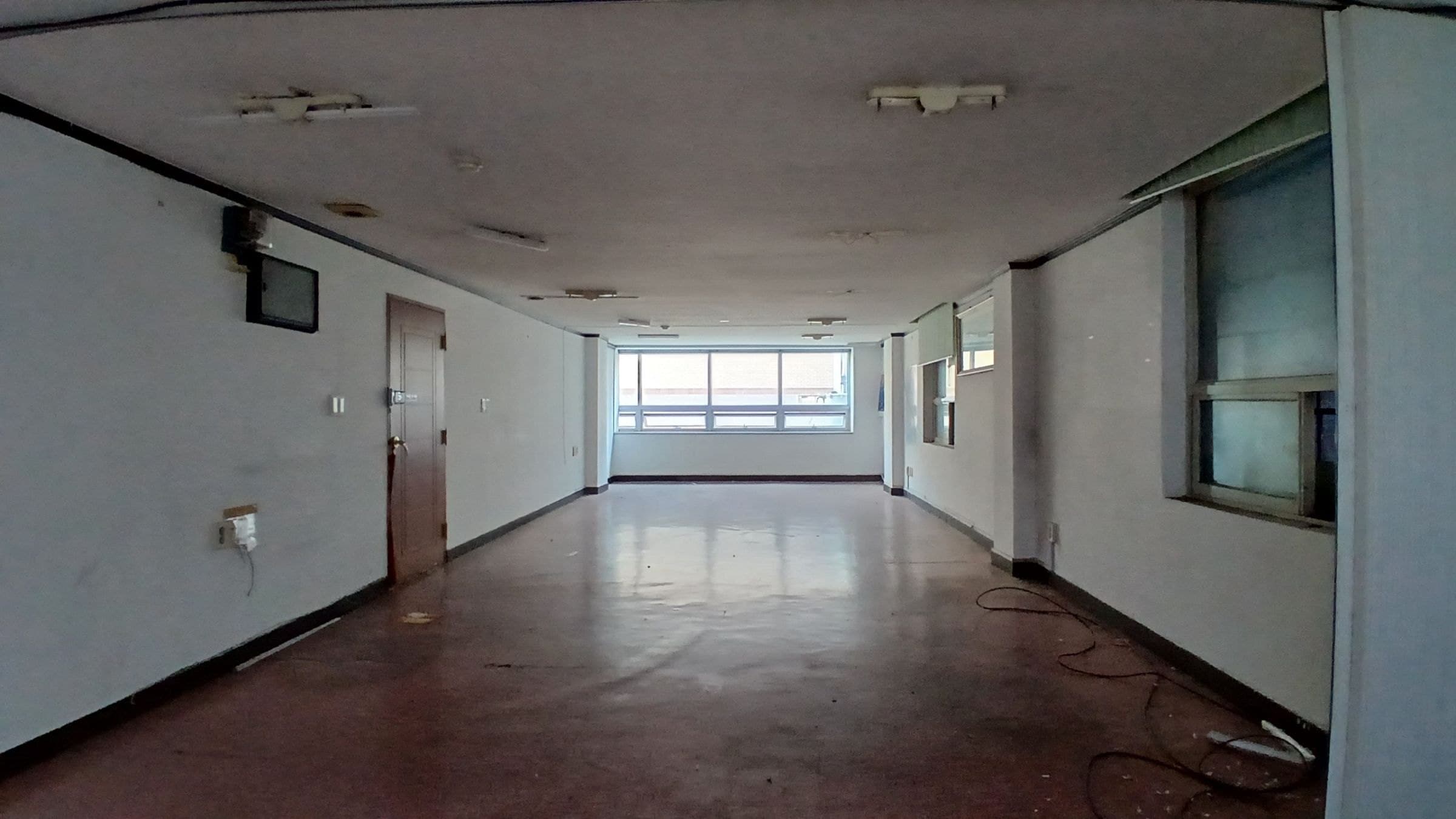 부산광역시 동구 초량동 상가 - 1
