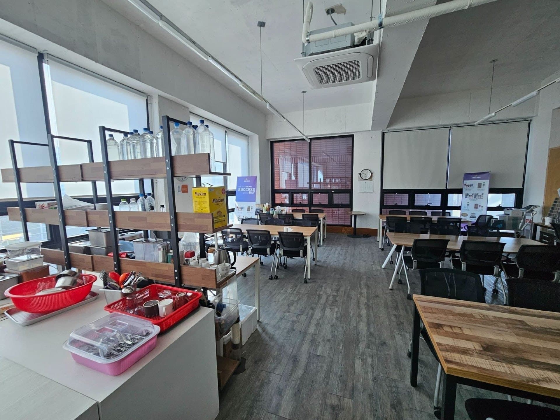 부산광역시 연제구 거제동 사무실 - 1