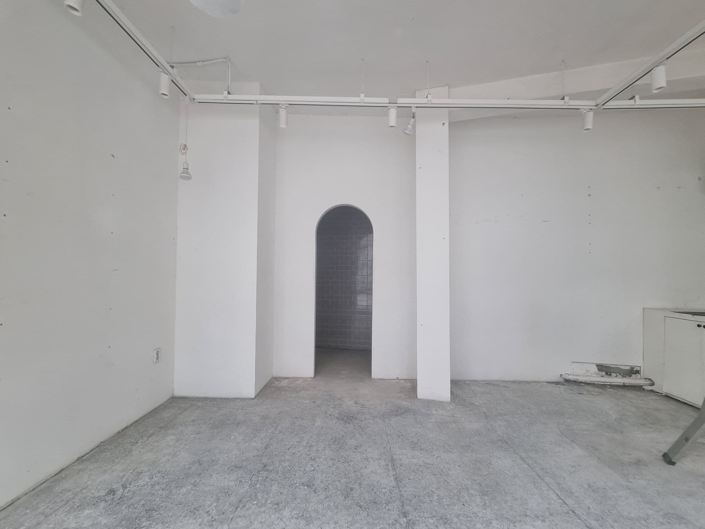 부산광역시 부산진구 전포동 상가 - 1