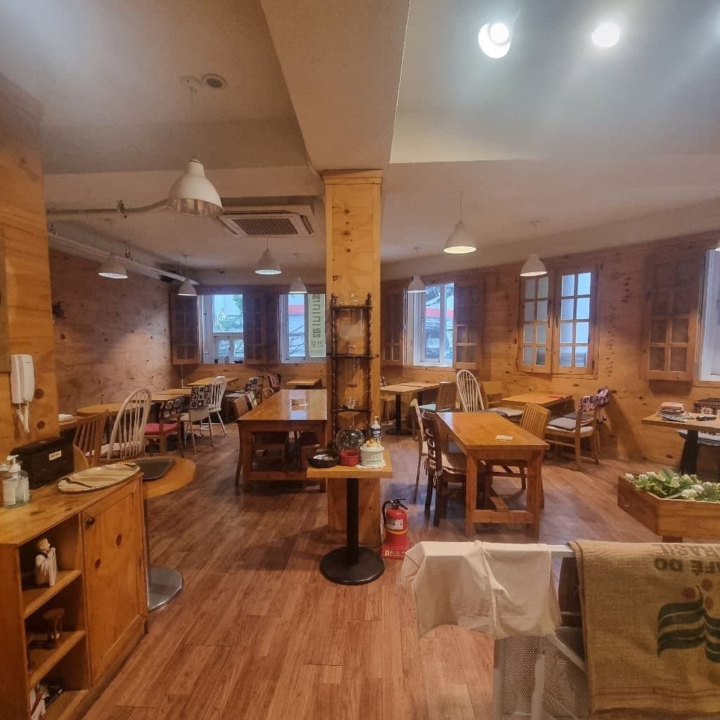 부산광역시 중구 중앙동4가 사무실 - 1