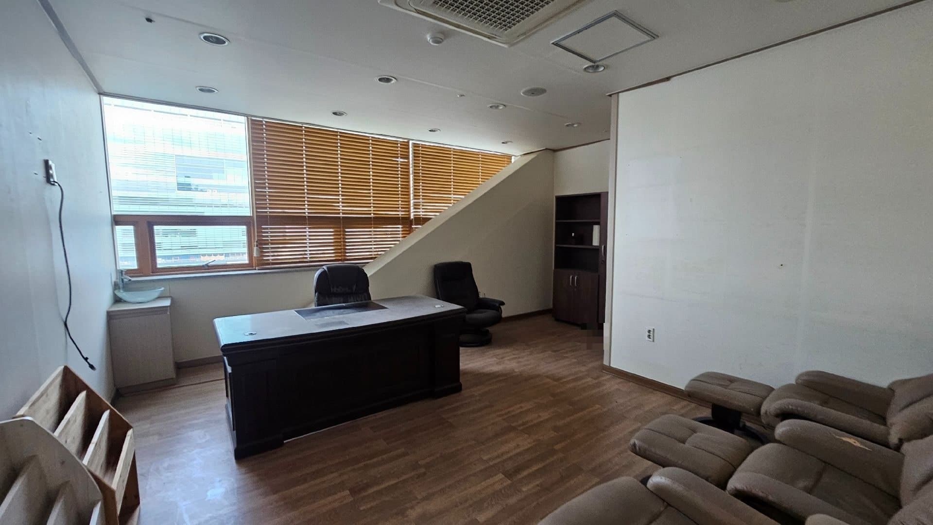 부산광역시 부산진구 부전동 사무실 - 1