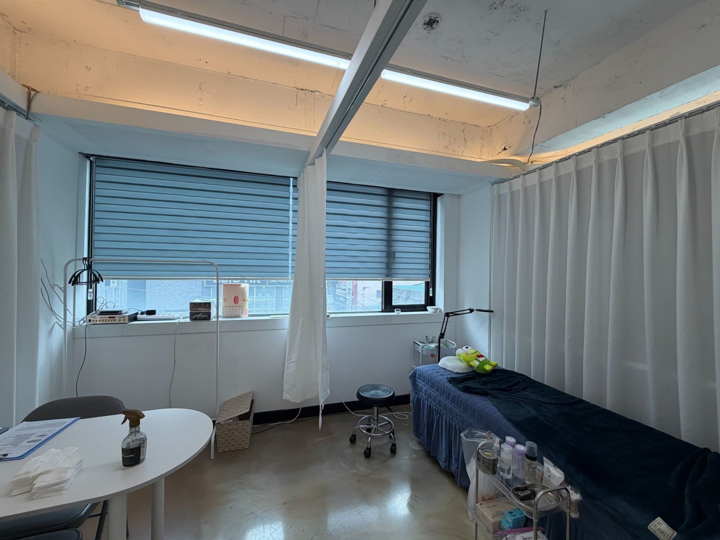 부산광역시 부산진구 전포동 상가 - 1