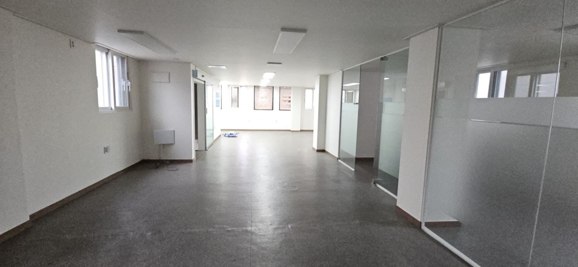 부산광역시 연제구 거제동 사무실 - 1