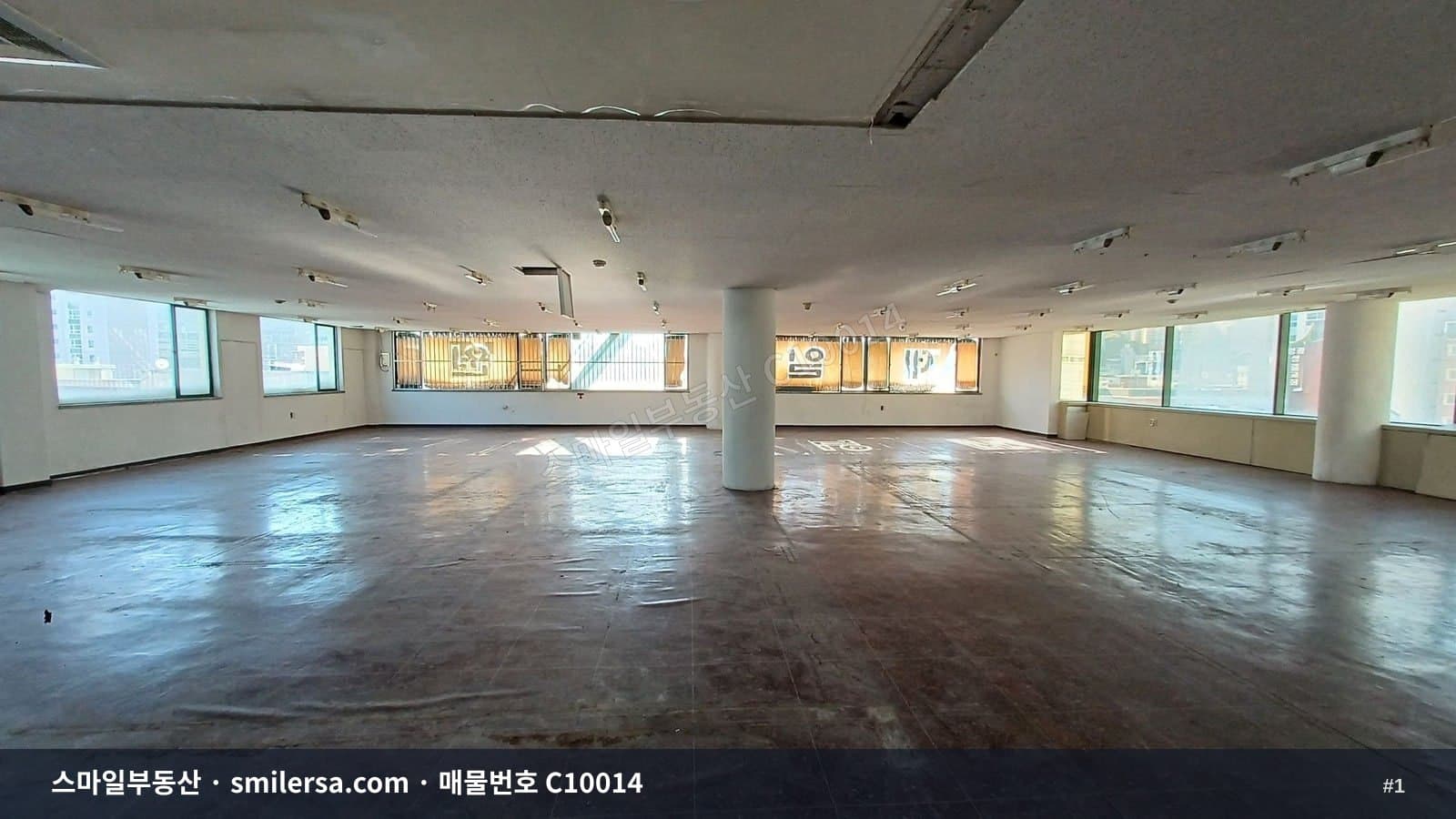 사직주공사거리·석사로 인근, 넓게 쓰기 좋은 사무실 - 1