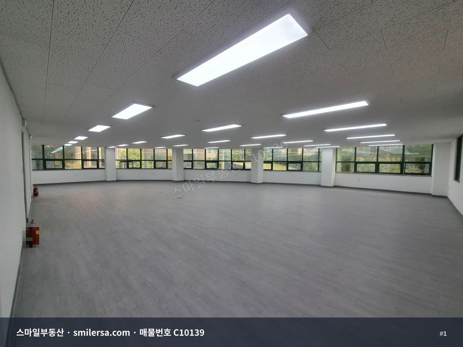 부산광역시 연제구 연산동 사무실 내부 사진 C10139