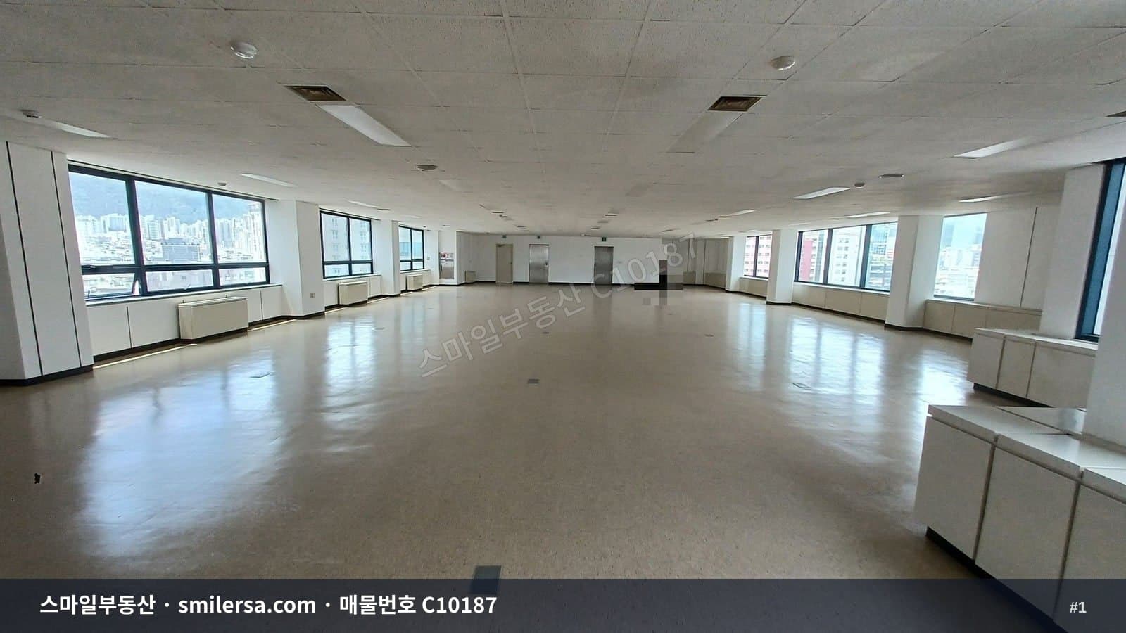 동래역 역세권 깨끗한 대형 업무용 사무실 - 1