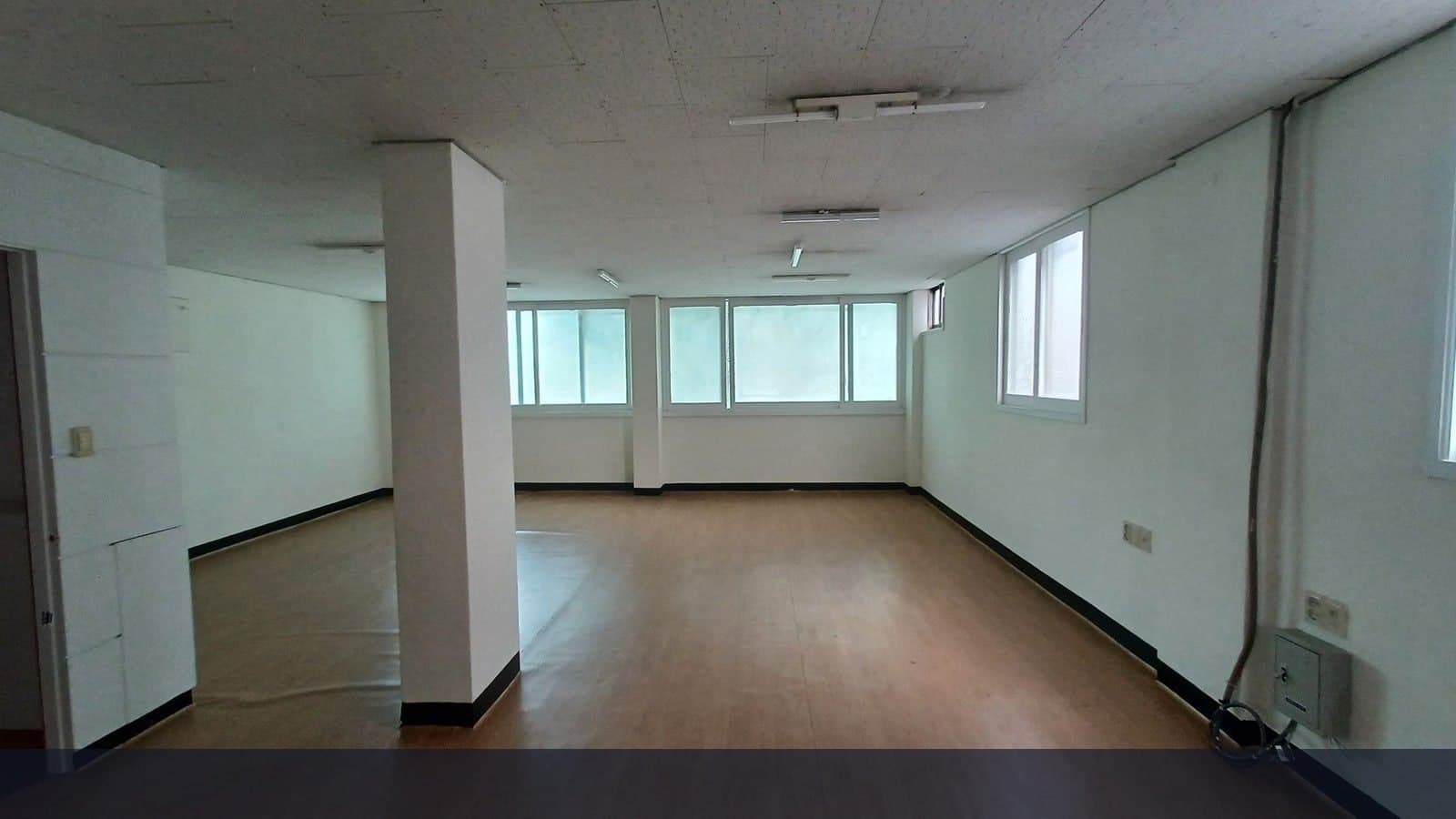 부산광역시 연제구 연산동 사무실 내부 사진 C10215
