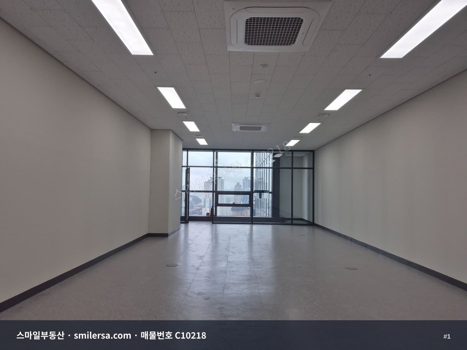부산광역시 남구 문현동 사무실 내부 사진 C10218