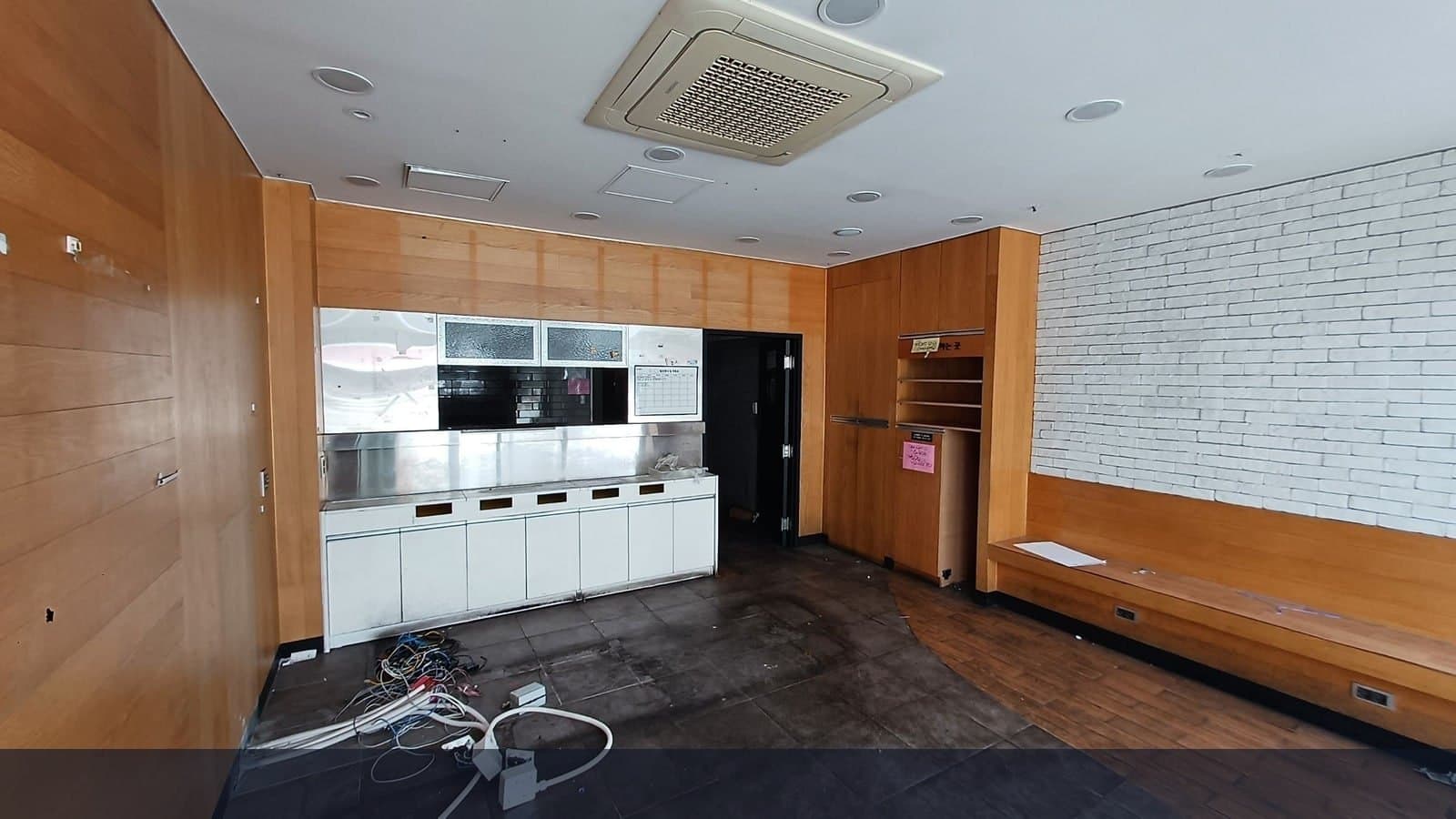 부산광역시 연제구 연산동 상가 내부 사진 C10290