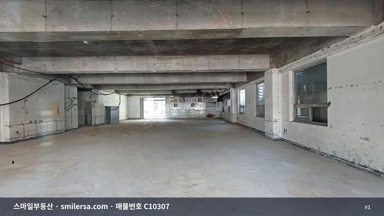 하마정 교차로 노출 좋은 넓은 1층 상가 - 1