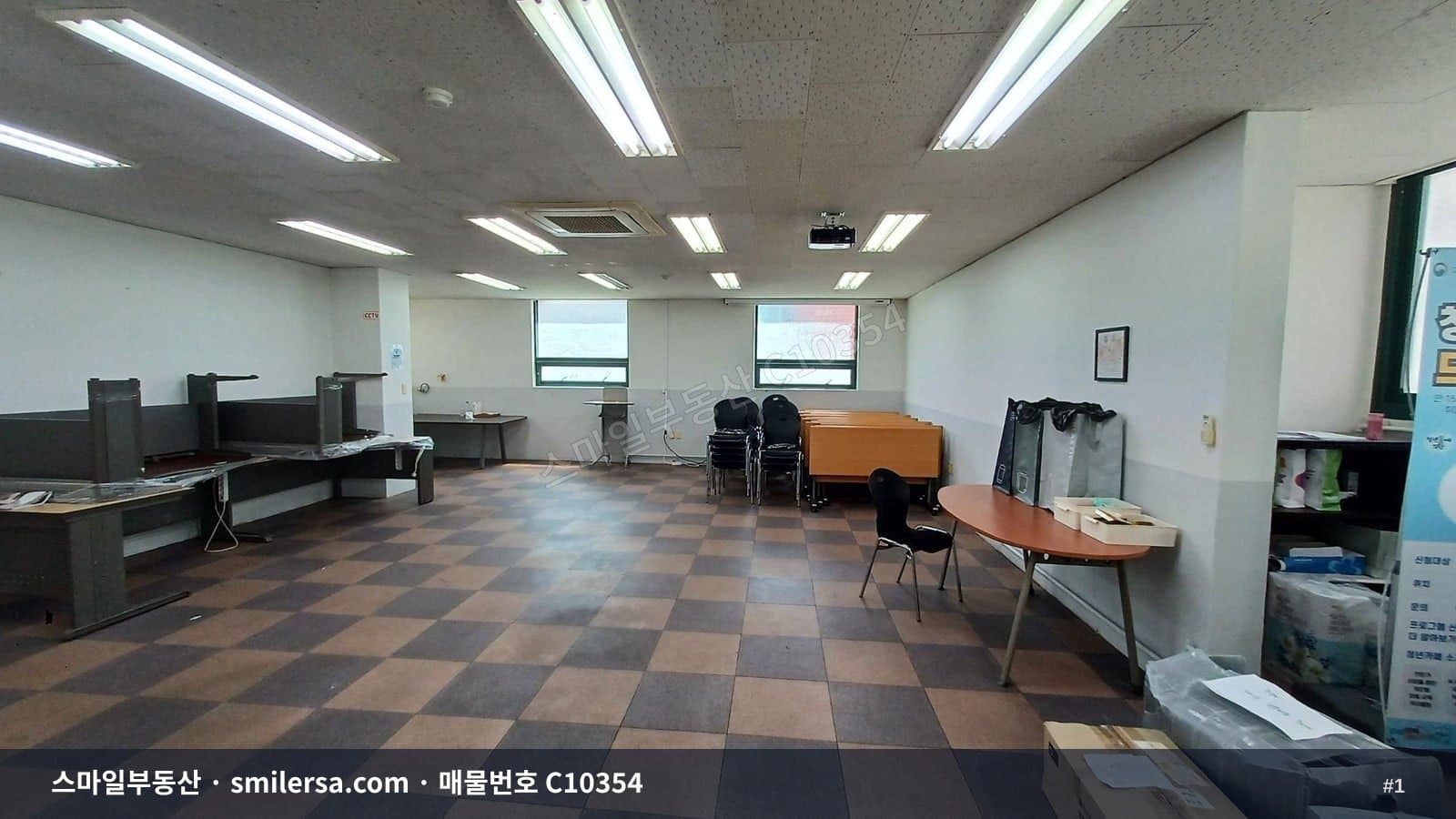 동래역 초역세권 깔끔한 사무실, 냉난방기 갖춘 2층 월세 - 1