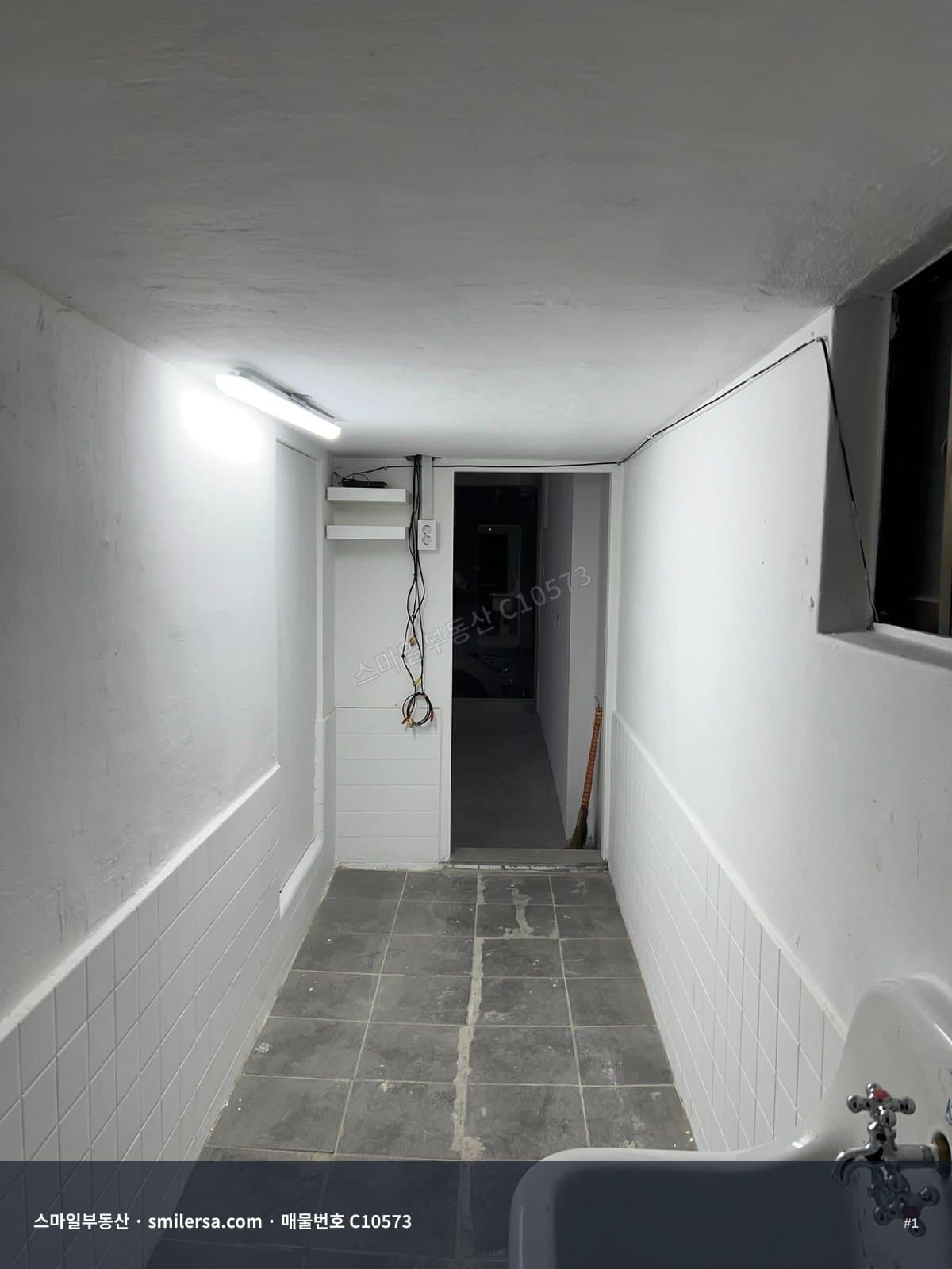 부산대 인근 정차 가능한 1층 상가 - 1