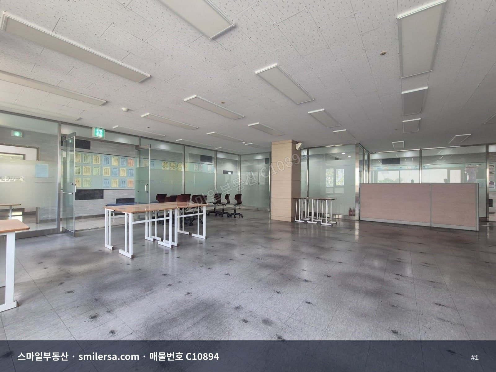 부산광역시 연제구 연산동 사무실 내부 사진 C10894