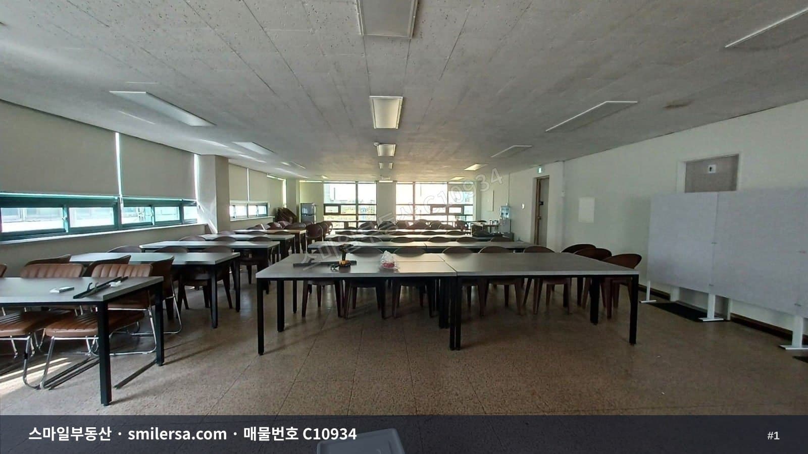 부산광역시 연제구 거제동 사무실 내부 사진 C10934