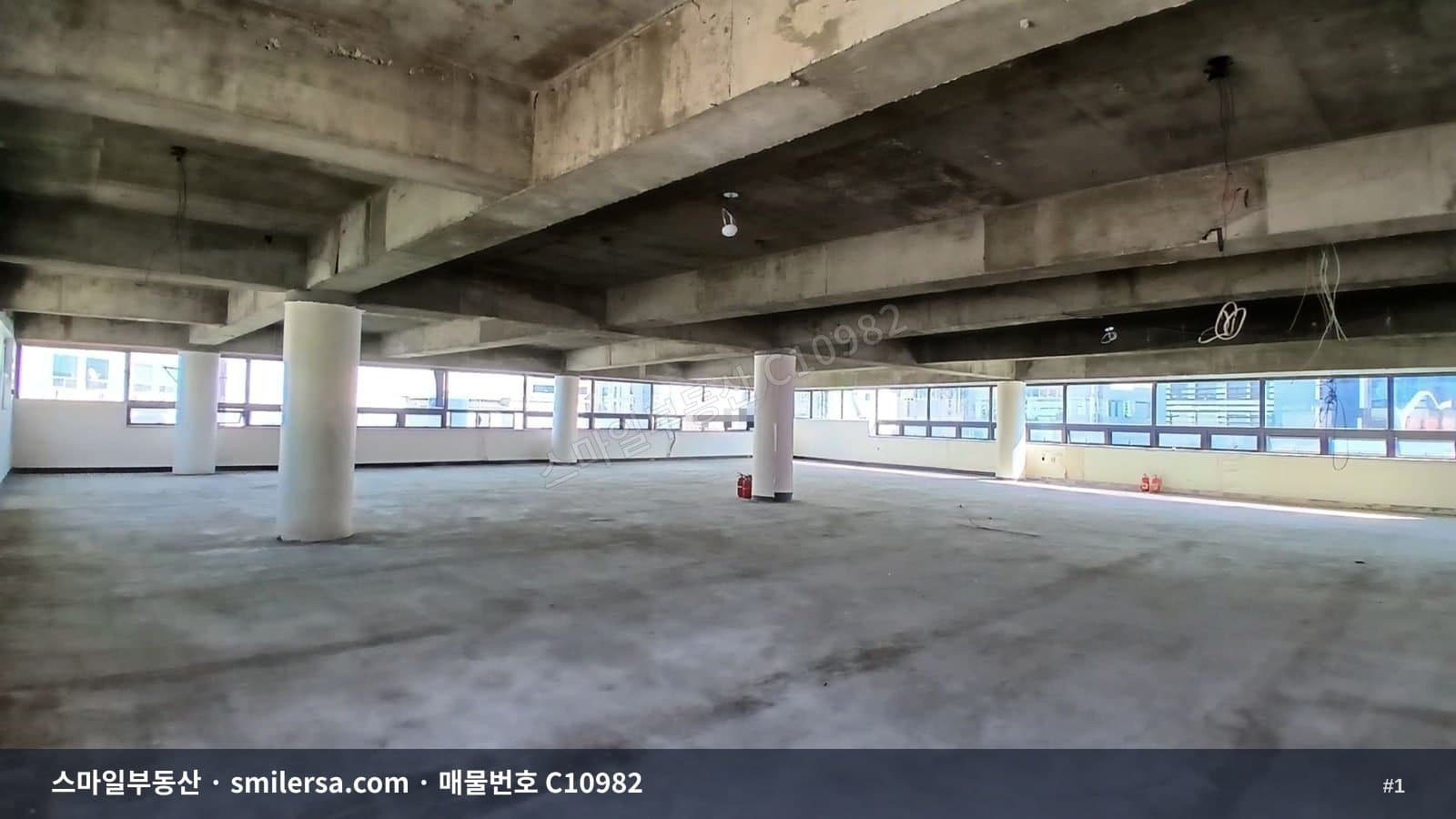 개금역 인근 유동인구 많은 대형 사무실 - 1