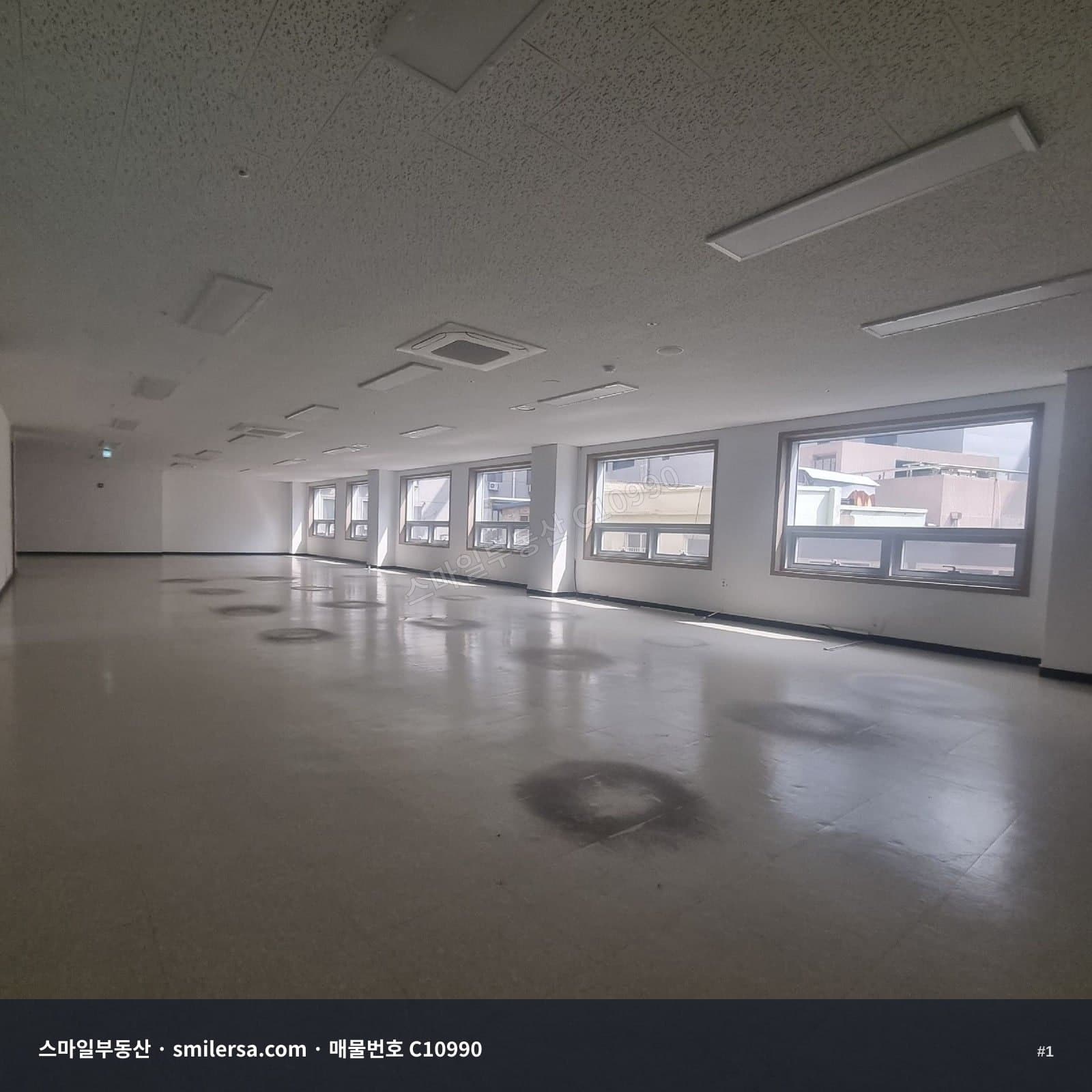 동광동 역세권 대형사무실, 금융거리에 자리한 넓은 업무공간 - 1
