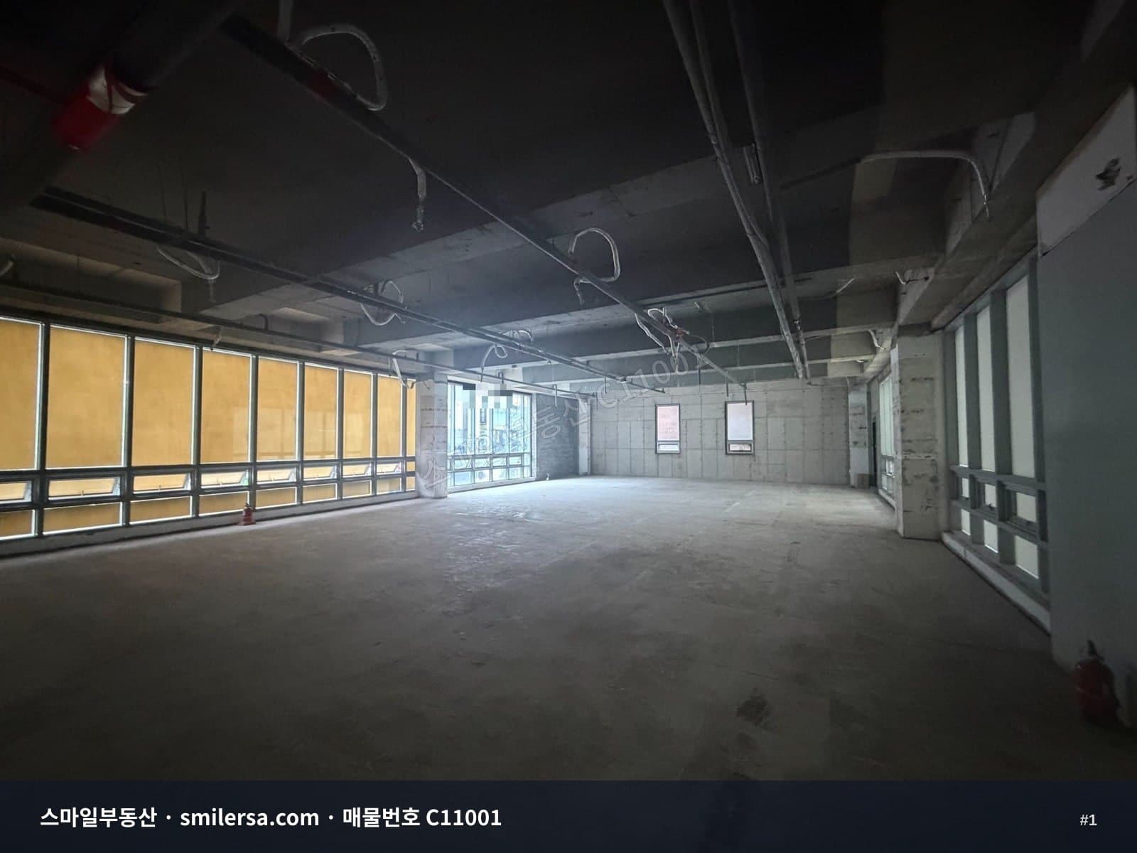 서면2번가 메인상권 깔끔한 대형 사무실 - 1
