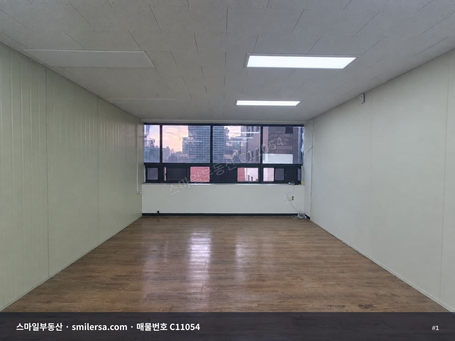 전포 카페거리 대로변 깔끔한 사무실 - 1