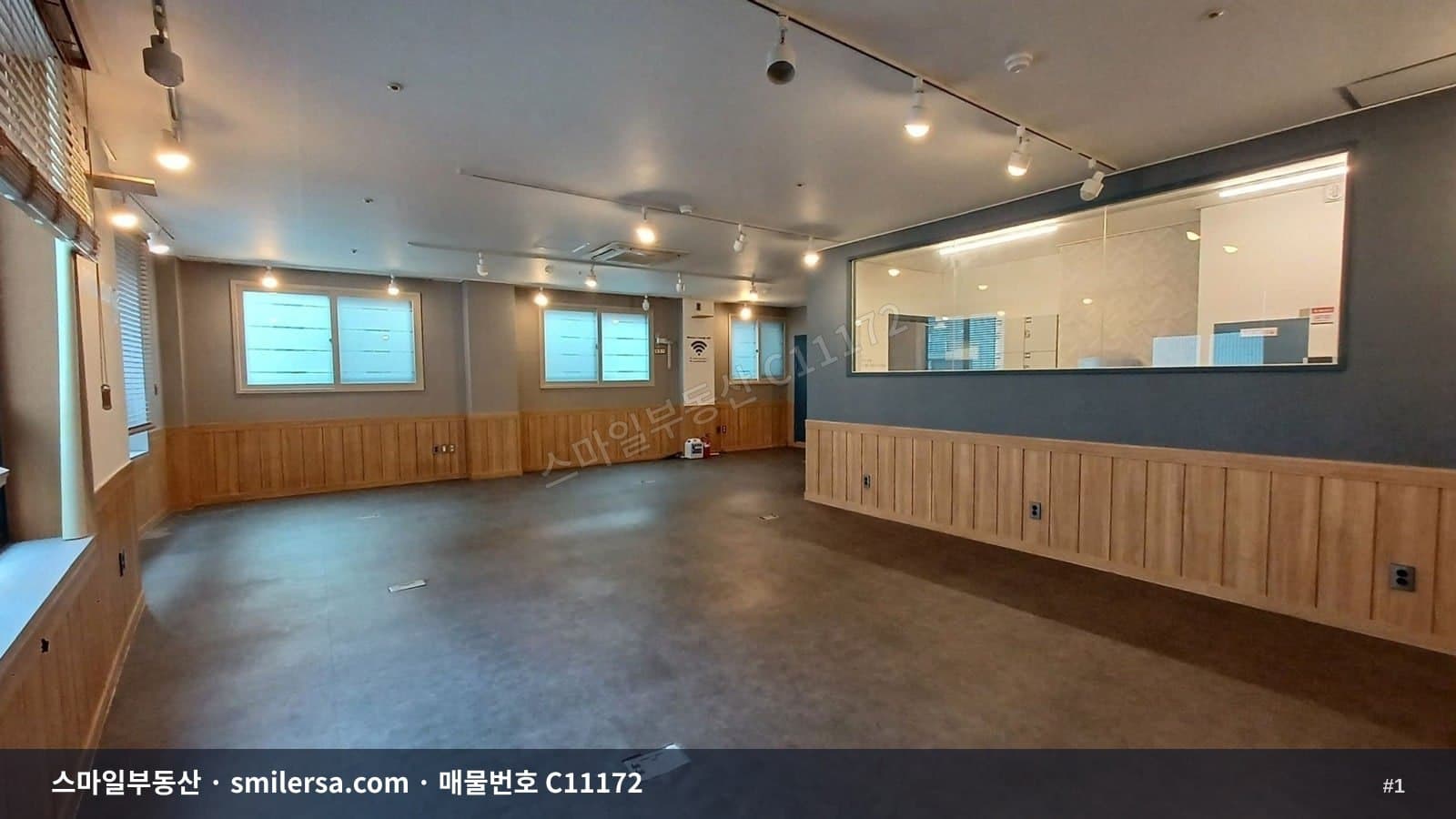 부산광역시 동래구 온천동 사무실 내부 사진 C11172