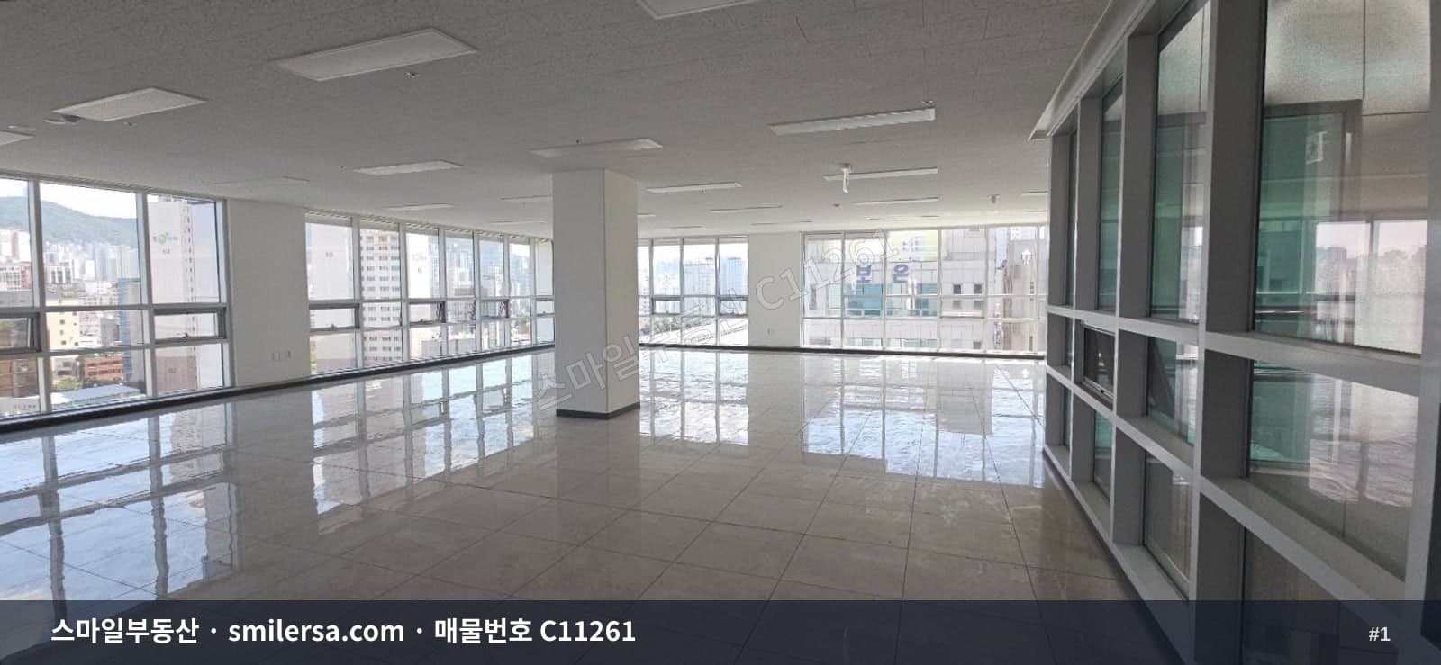 연제구 거제동 법조타운 인근 깨끗한 대형사무실 - 1