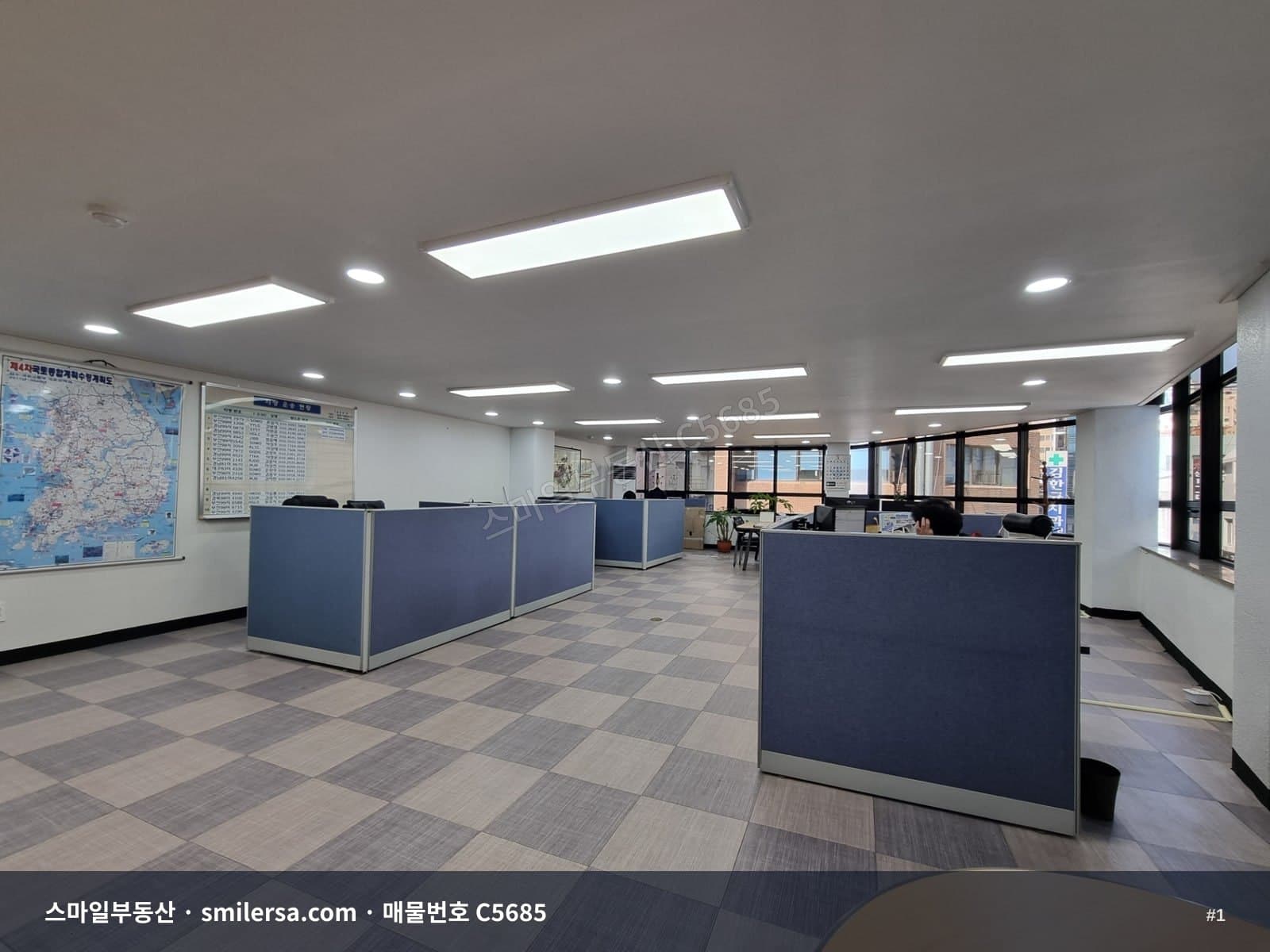 부산광역시 중구 중앙동4가 사무실 내부 사진 C5685