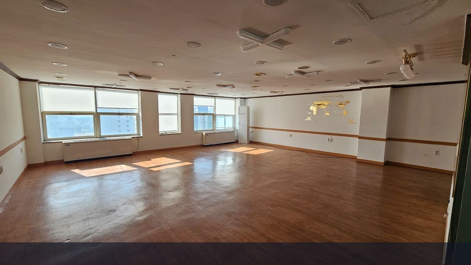 부산광역시 동구 범일동 사무실 내부 사진 C7935