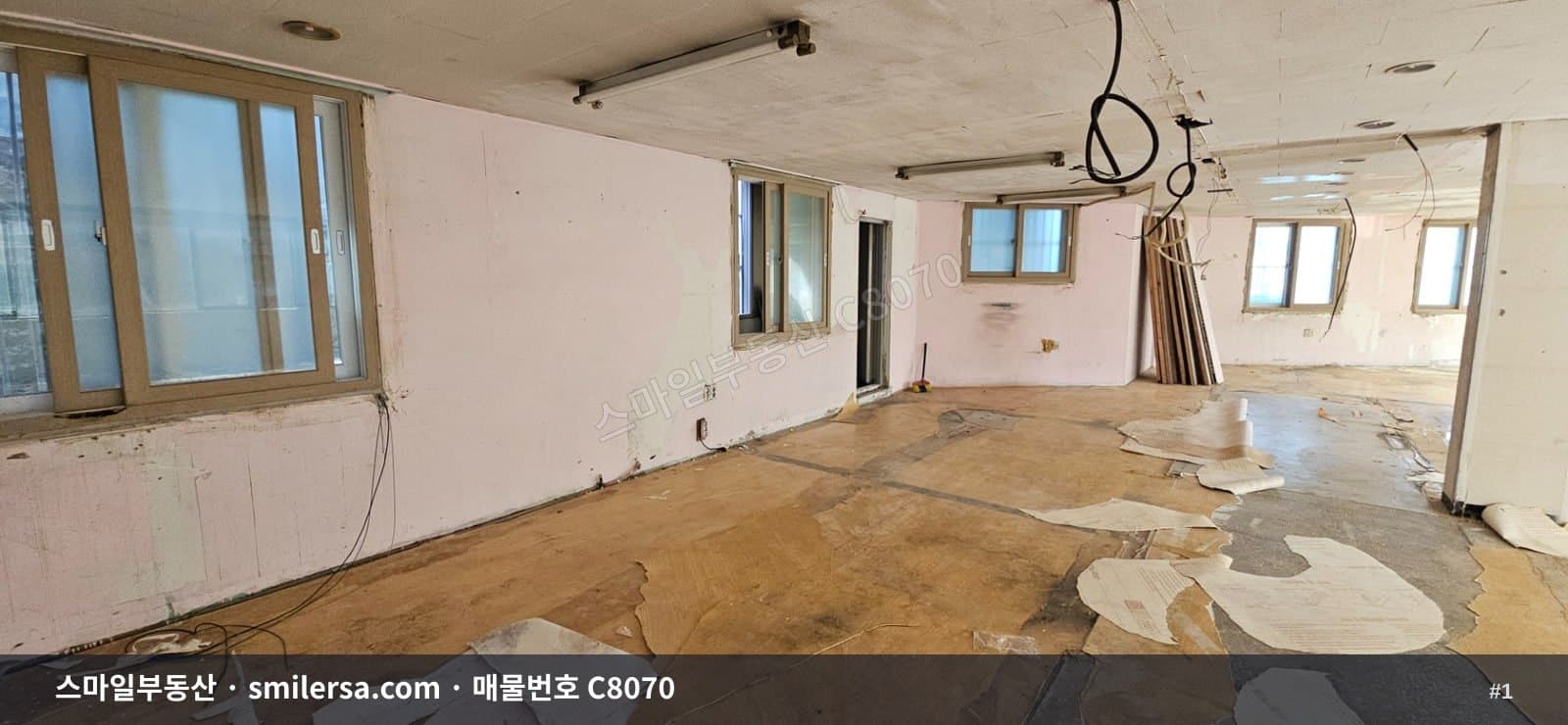 부산광역시 동구 범일동 사무실 내부 사진 C8070
