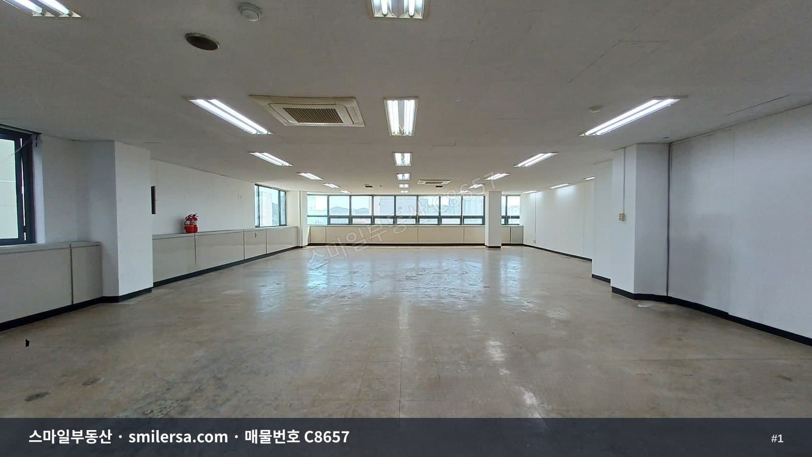 대연역 인근 65평 사무실, 12층 남향 접근성 좋은 공간 - 1