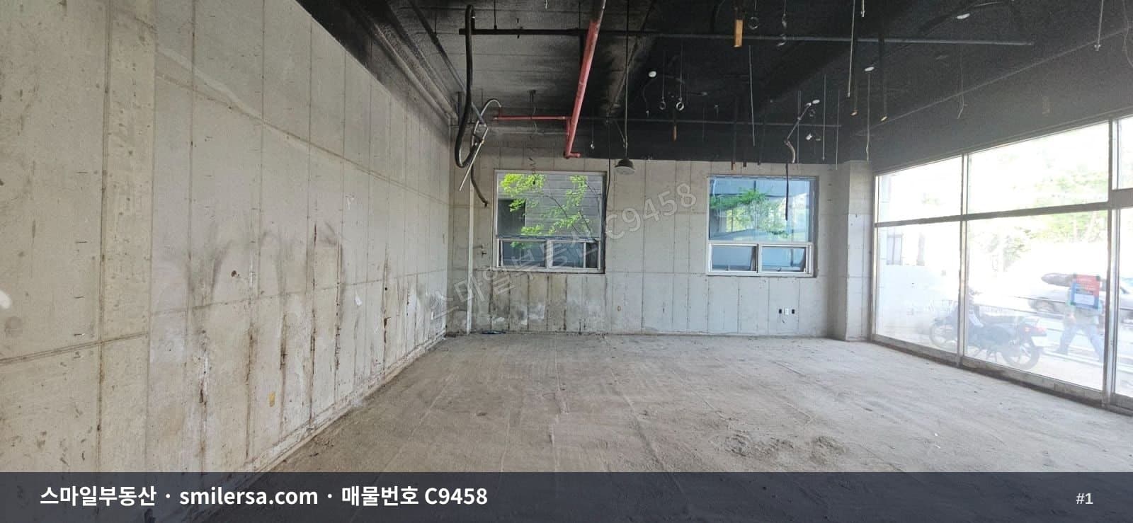 동래역 인근 1층 상가, 노출 좋은 코너 자리 - 1