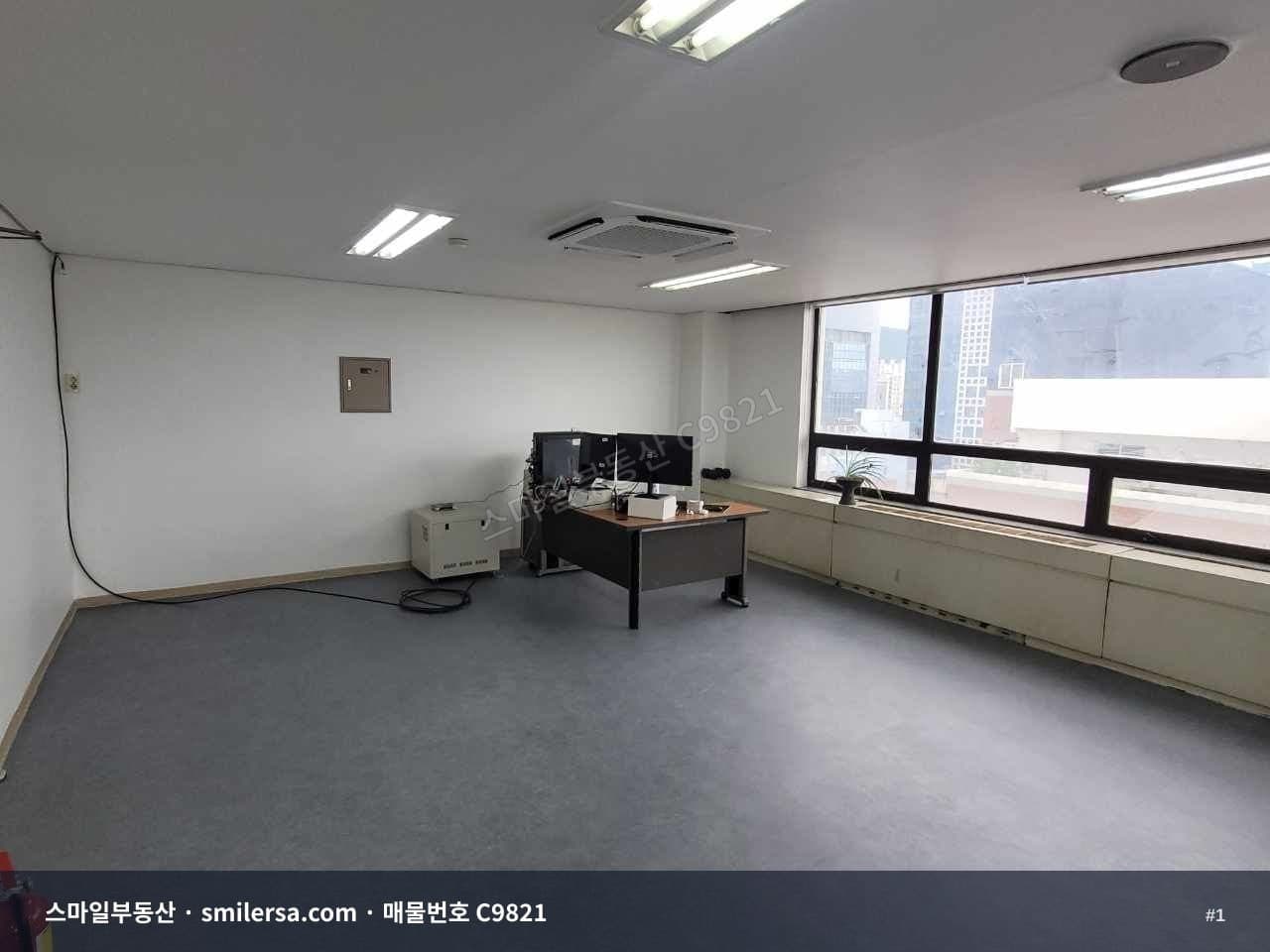 부산역 인근 업무용 오피스텔, 오션뷰까지 갖춘 사무실 매물 - 1